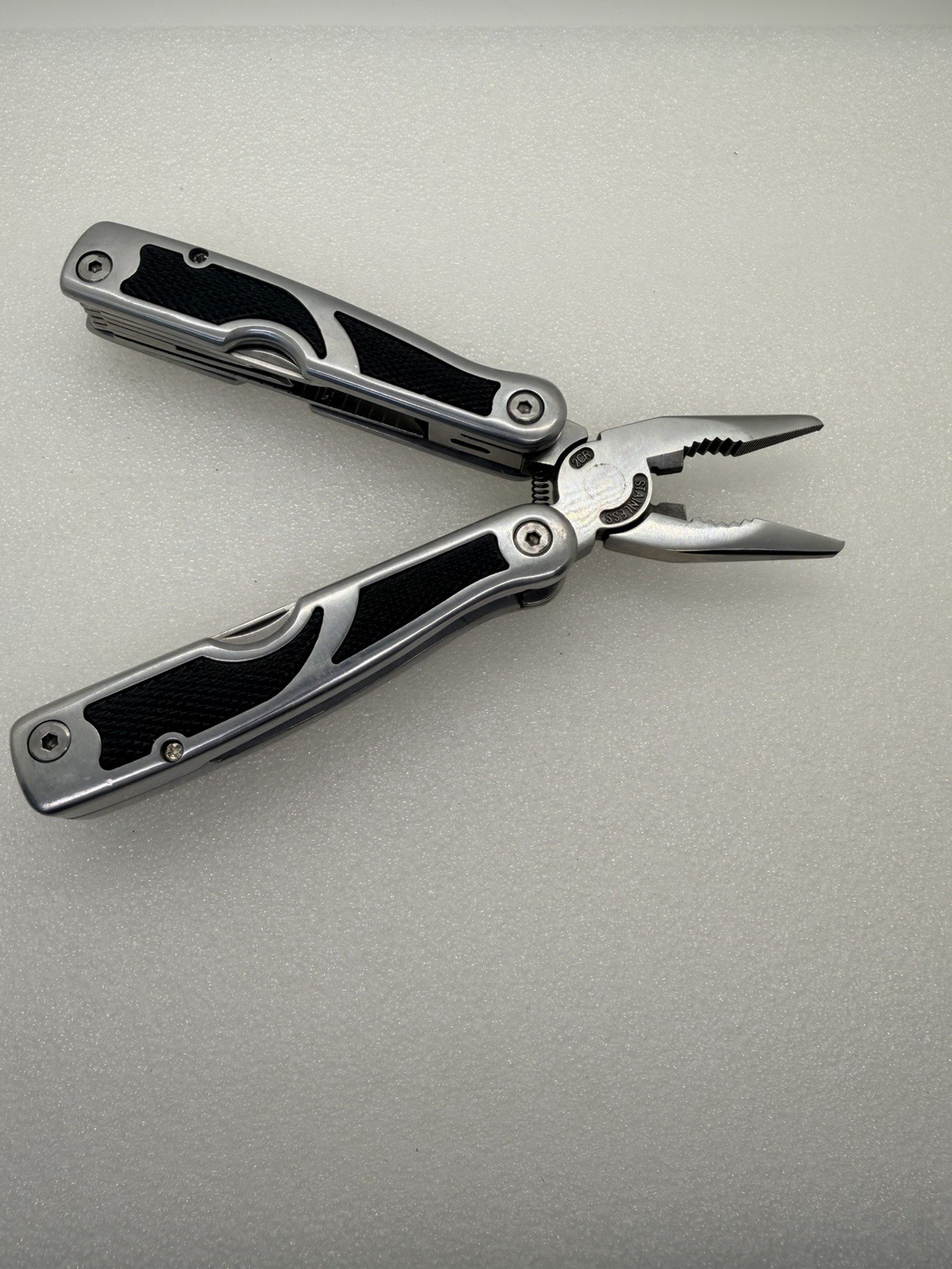 Winchester Large Multi Tool With Tool Kit Hex Bits Nylon Sheath 16 Functions