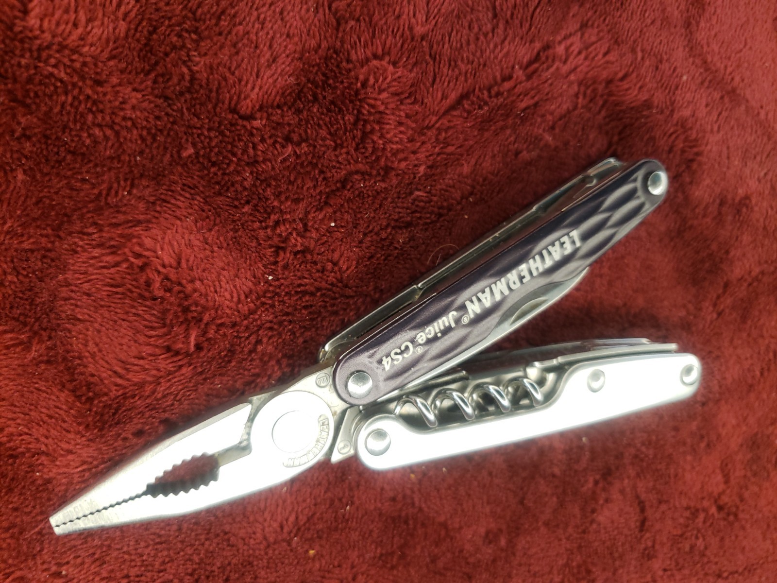 🔪 Leatherman Juice CS4 Multi-Tool Stainless Pliers Multi Tool Gray