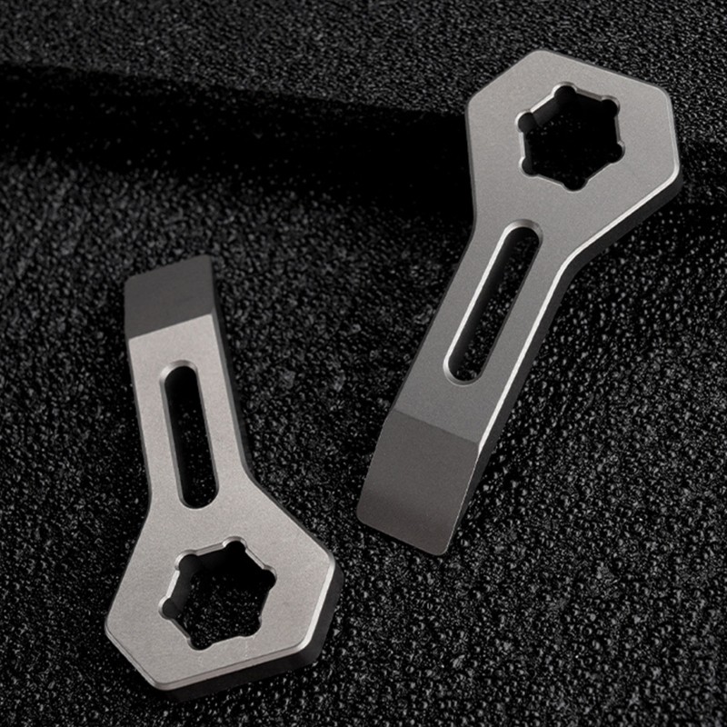 Metal Mini Pry Bar Crowbars Hexagonal Wrench Keychain Ideal For Outdoor Activity