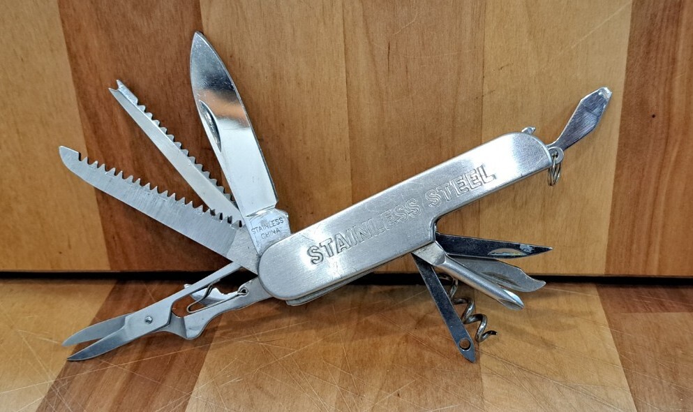 NICE VTG 11 PIECE MULTI TOOL POCKET KNIFE STAINLESS STEEL