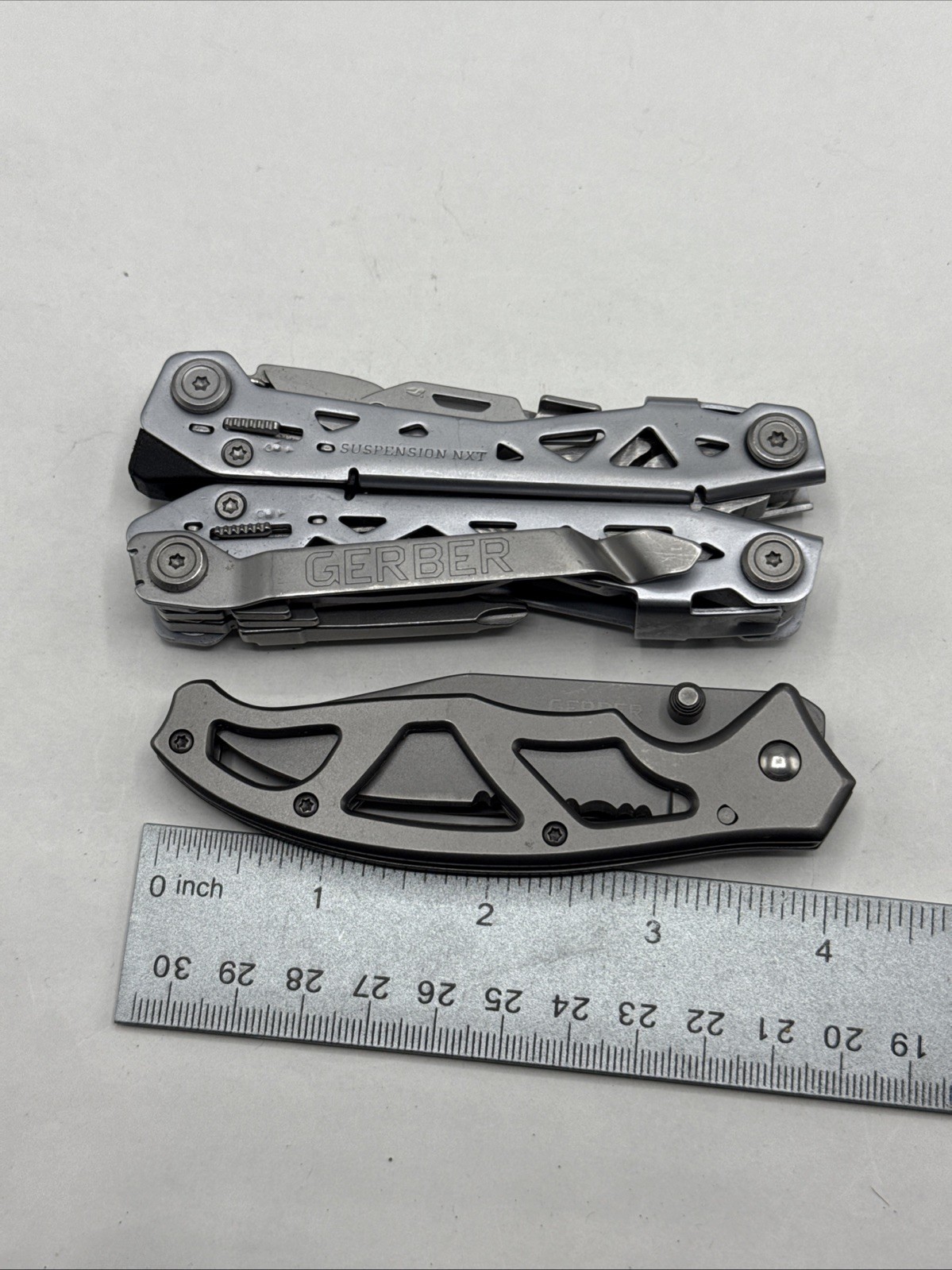 Gerber Suspension NXT & Paraframe II Knife Combo – Silver & Ti Grey
