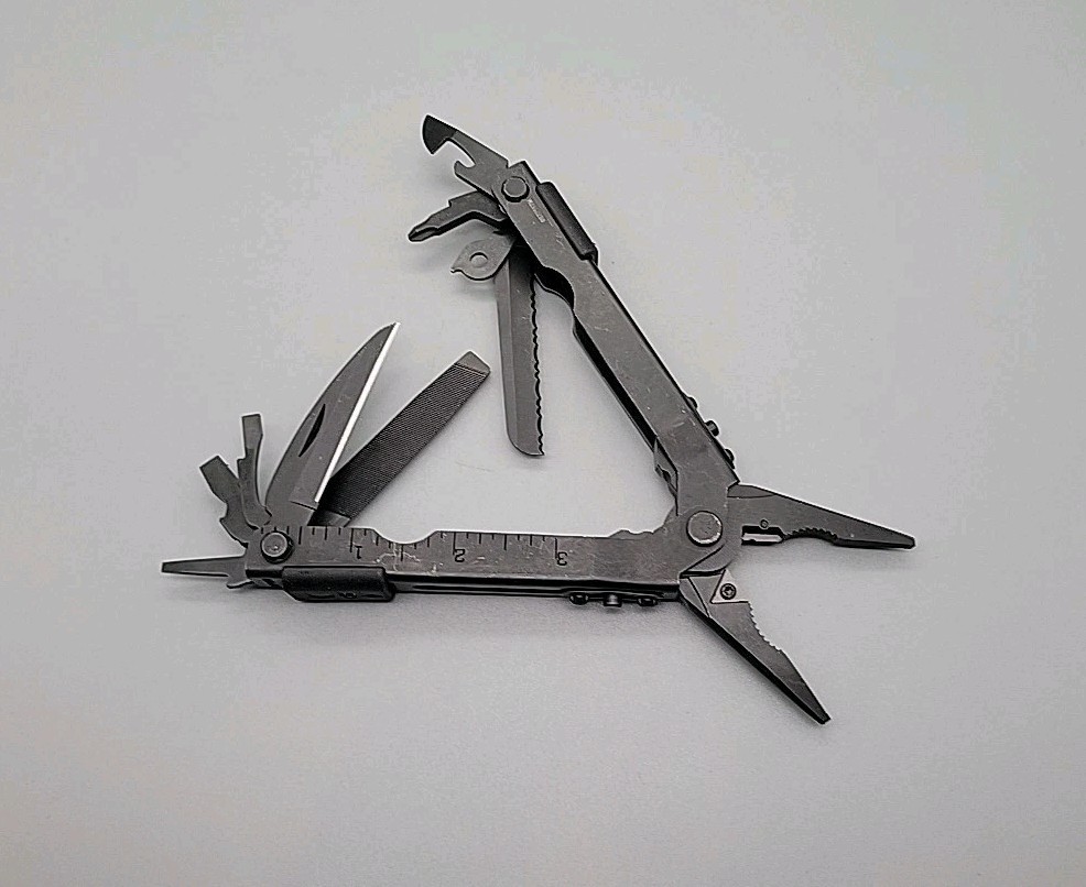 Gerber Multiplier MP600 Multi-Tool – Black – Needle Nose Carbide Cutter Pliers