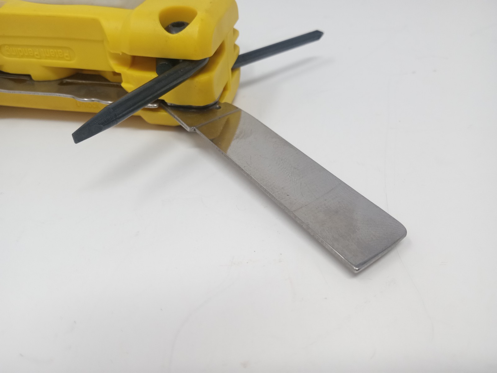 Multi Tool 11 Tools In One Screwdrivers Knives And More