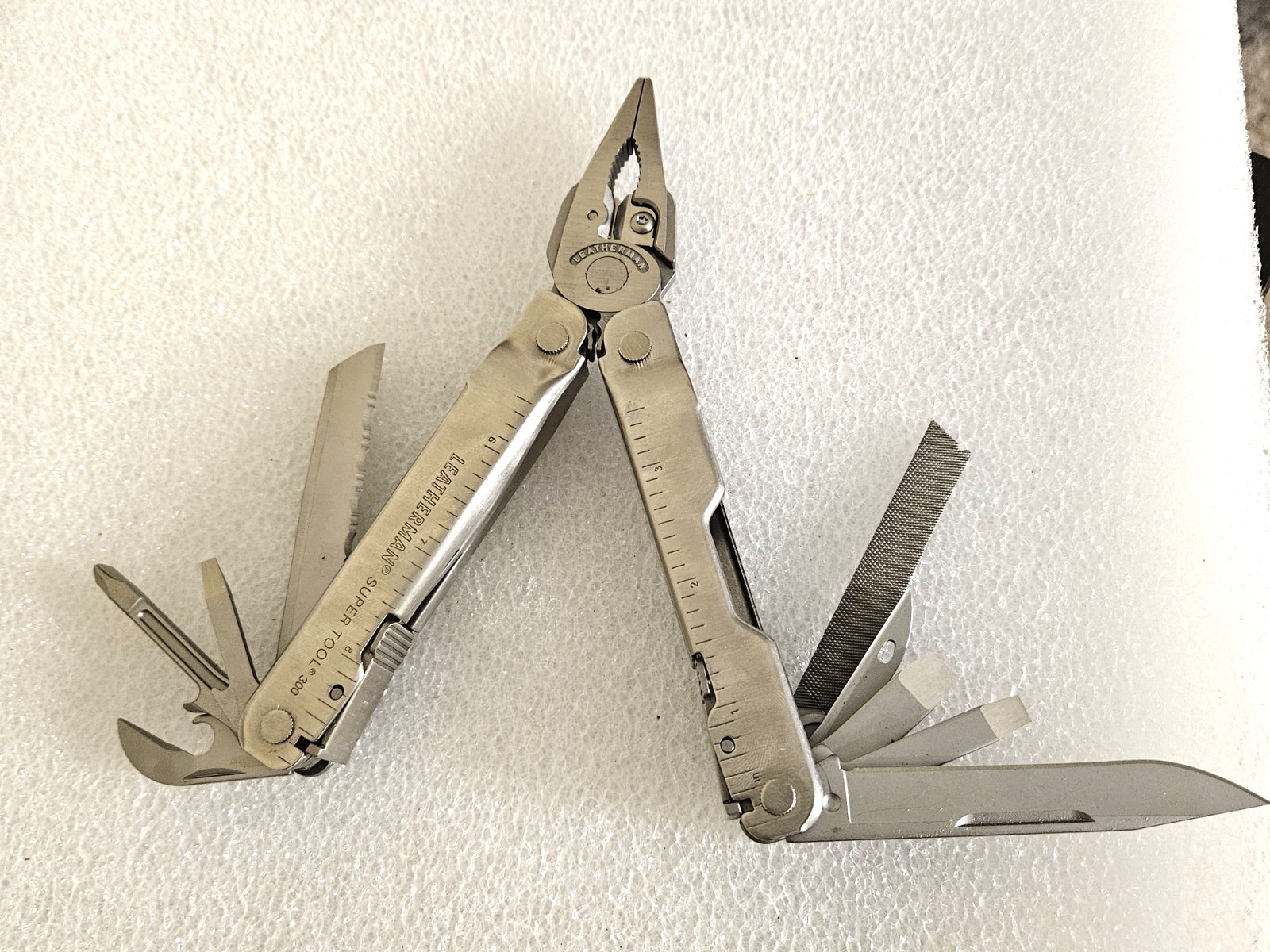 LEATHERMAN SUPER TOOL 300 STAINLESS STEEL MULTI-TOOL- SKU 81