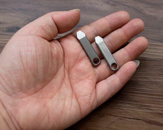 Titanium Mini Crowbar Pry Bar EDC Tool Keychain Knife Paracord Necklace Pendant