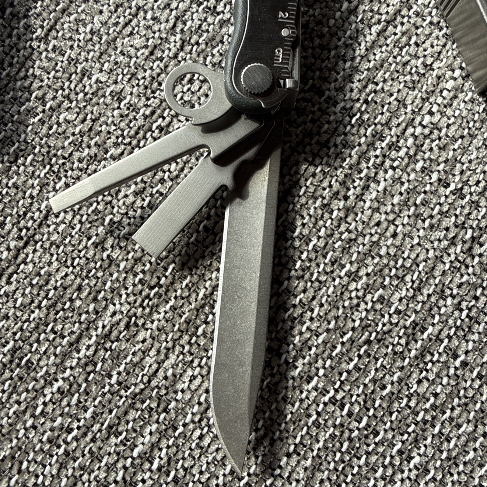 Leatherman Fuse Multi-Tool w Sheath Date Code 1004 (Oct 2004)