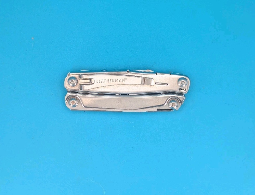 Leatherman Bolster 13 Tool Stainless Steel Multi-Tool!