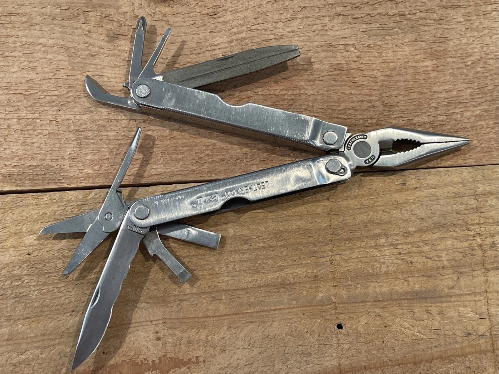Vintage Leatherman USA PST II Nice Used Condition Scissors Knife File Phillips ￼