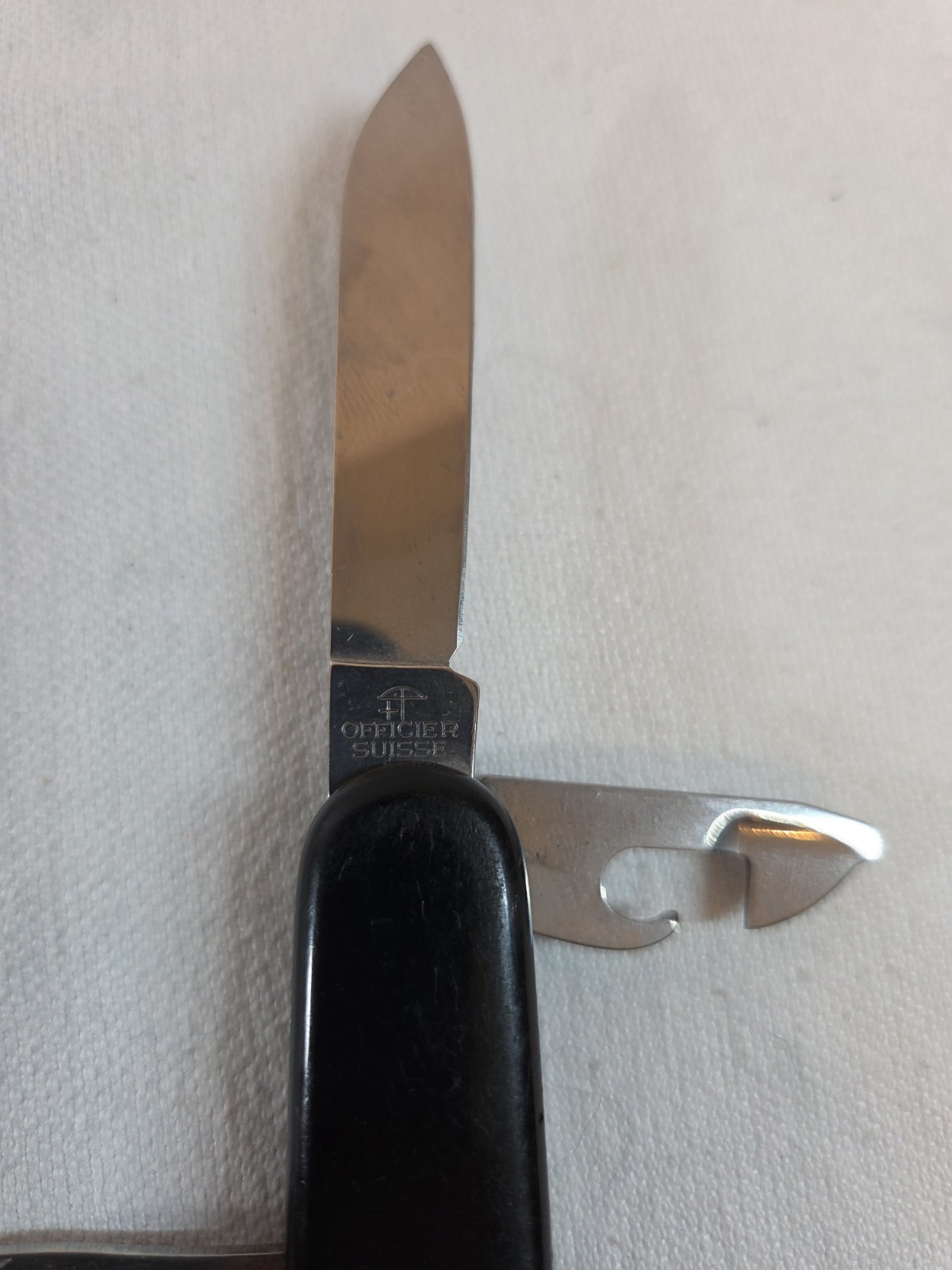Victorinox Officier Suisse Swiss Army Multi-Tool Black 7 Tools Saw Corkscrew
