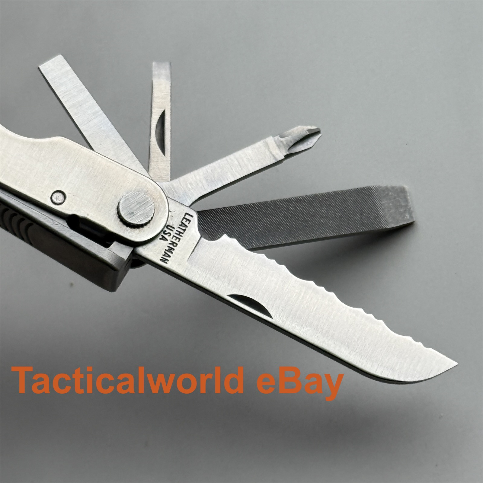 Leatherman Crunch multitool in Vintage original box. Made in 1999. Vintage.