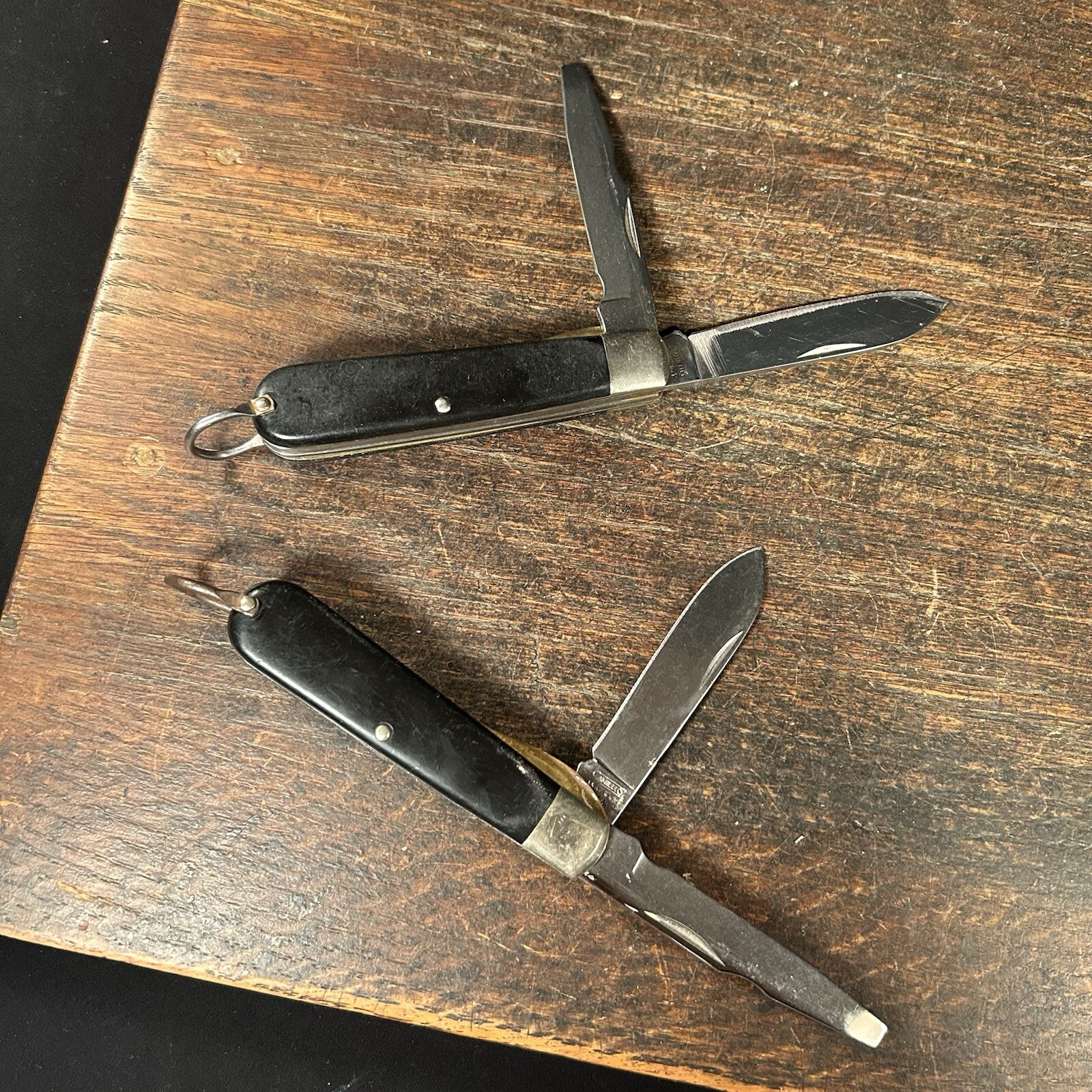 Vintage Pocket Knife Lot (2) Camillus New York USA TL-29