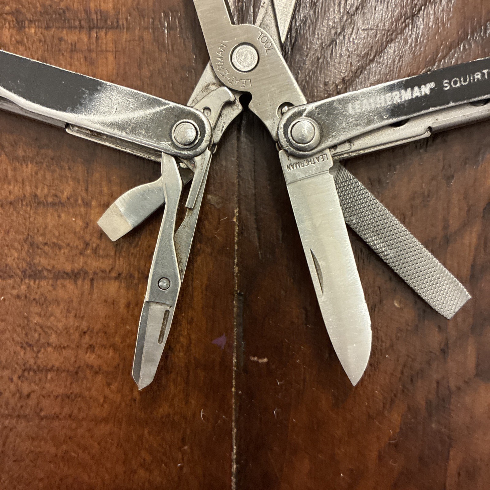 Leatherman SQUIRT PS4 Multi-Tool With Pliers Scissors Knife – Read Description