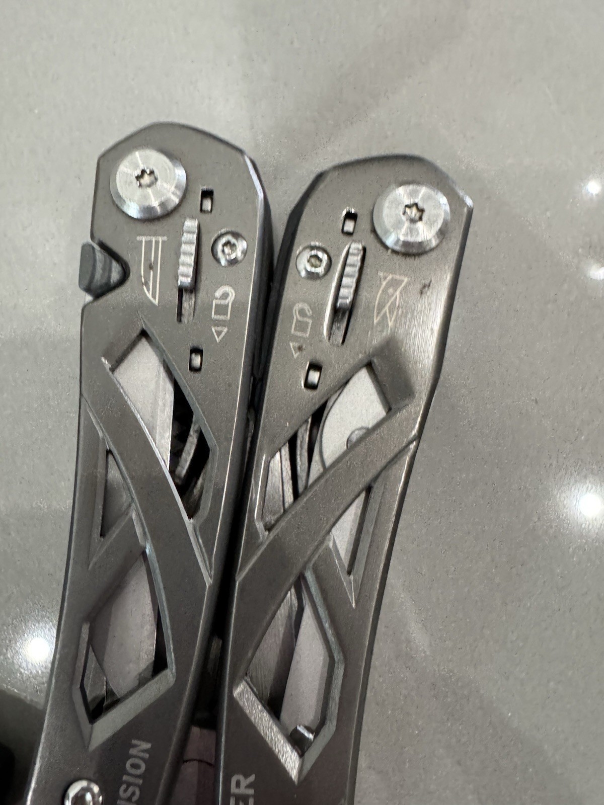 Gerber Suspension Multi-Tool Pliers Knife Silver