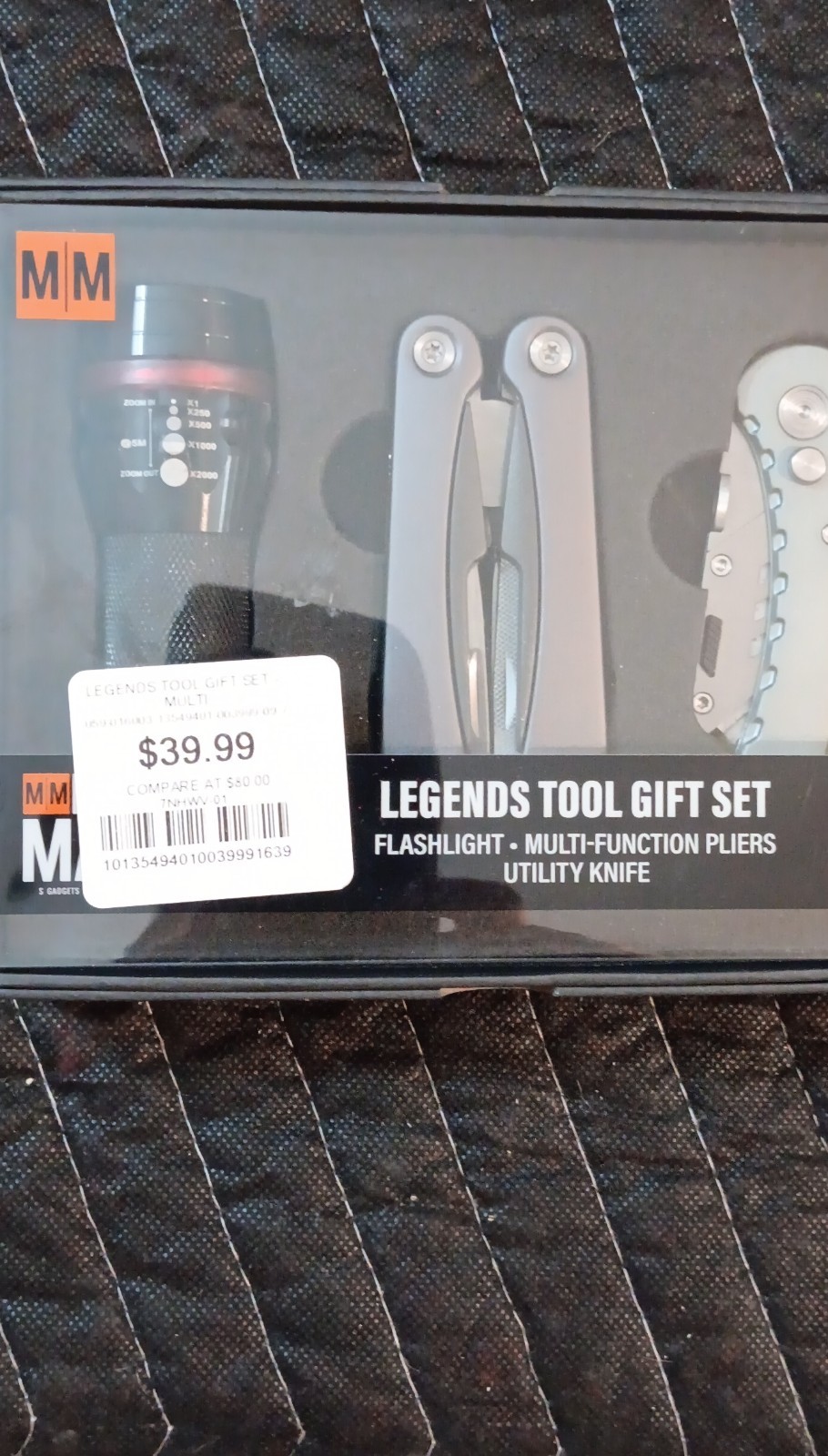 Mad Man Legends Tool Gift Set Multi-Tool 11 Tools Pliers Knife LED Flashlight