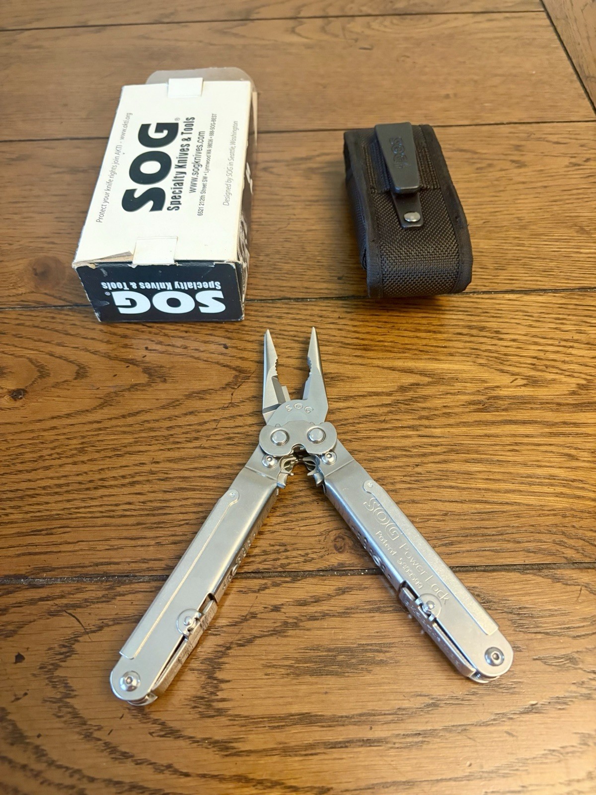 SOG PowerLock EOD S60-1S Multi-Tool w/ Saw & Sheath – Satin – Never Used/NOS