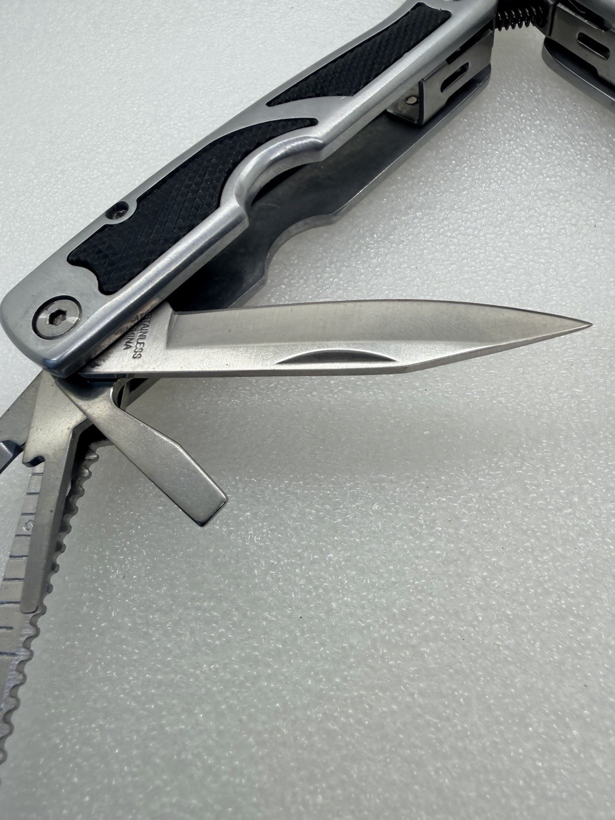 Winchester Large Multi Tool With Tool Kit Hex Bits Nylon Sheath 16 Functions