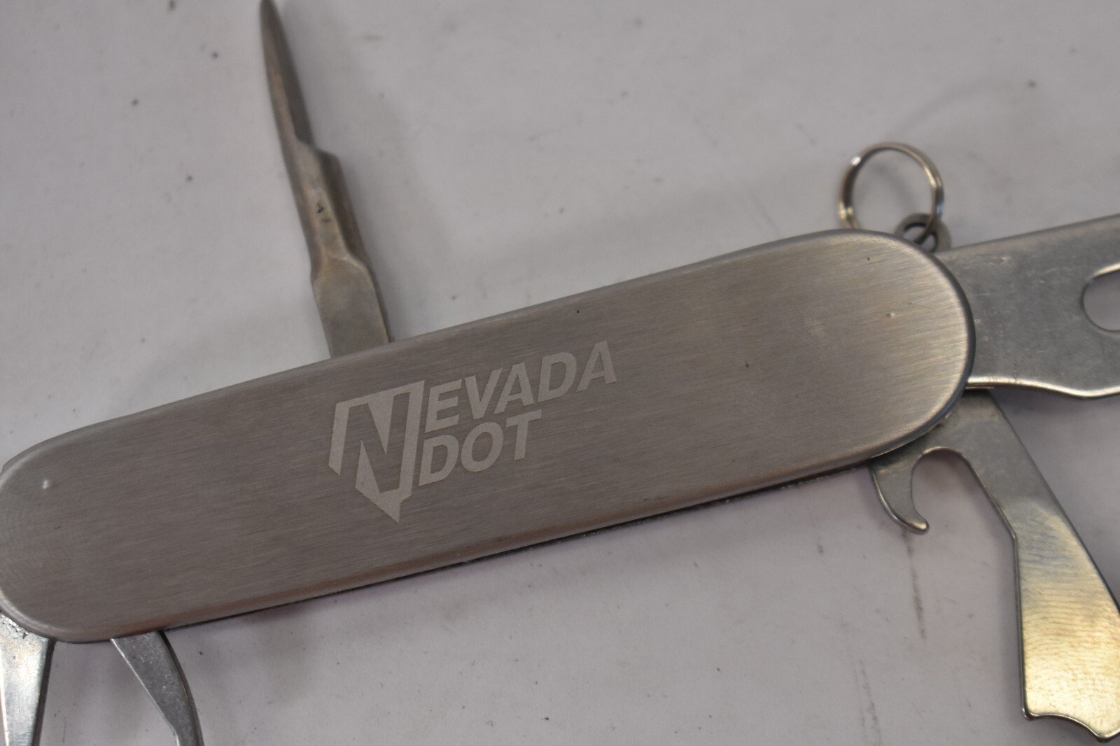 5 In 1 Multi Tool Nevada DOT Stainless Steel Unit w Holding Case Storage