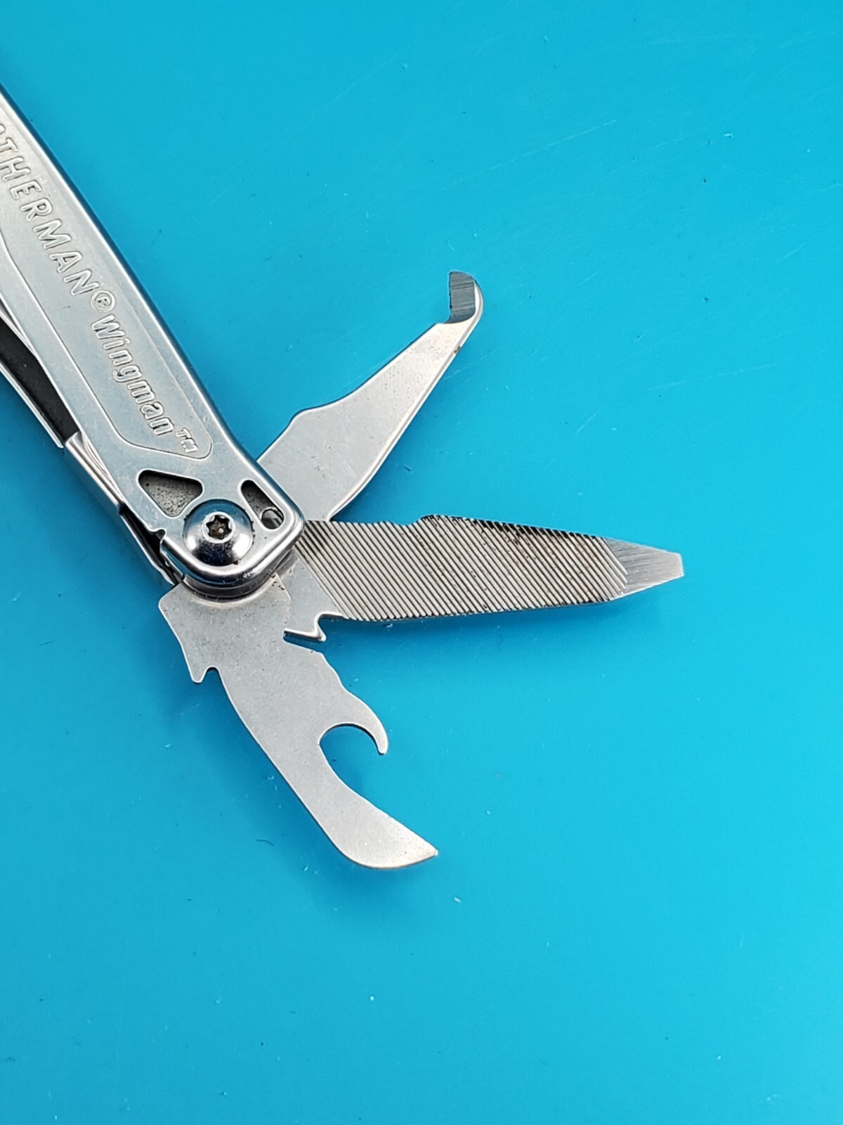 LEATHERMAN WINGMAN MULTI-TOOL! WITH SHEATH! FREE SHIPPING! NICE!