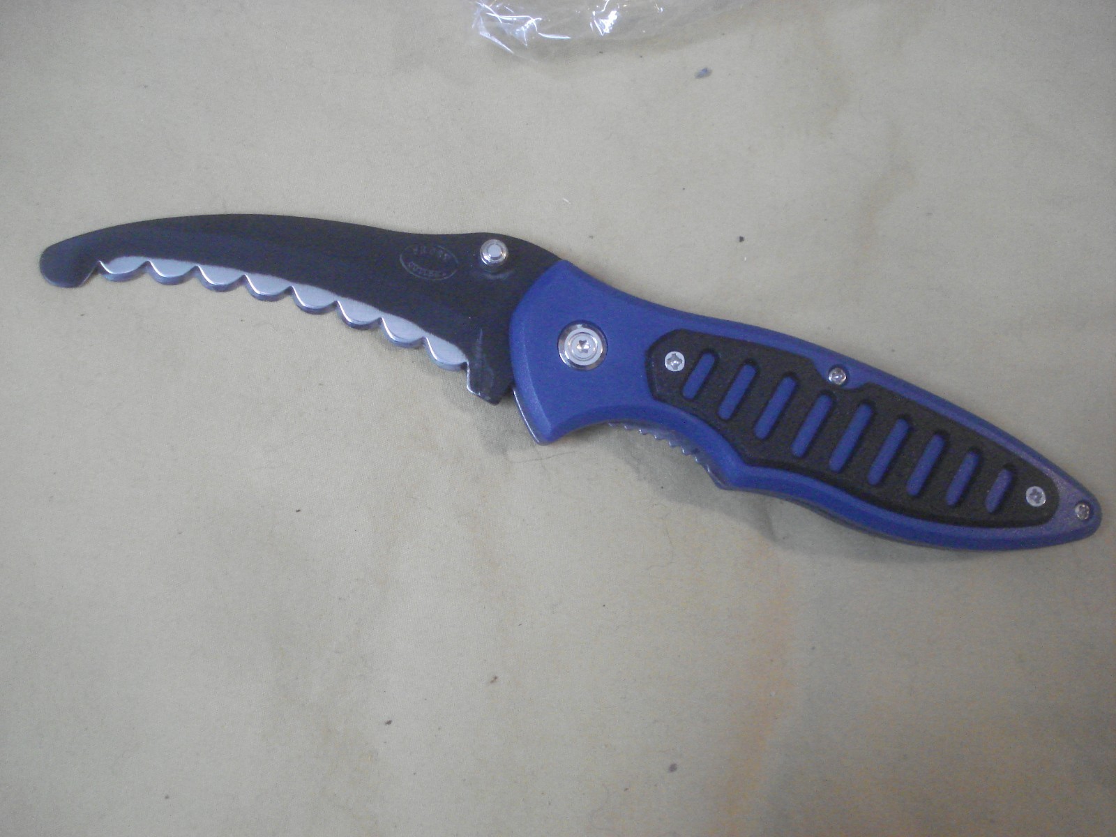 Lot of 6 Multi-tools Plus Rescue Knife, Great Shape!