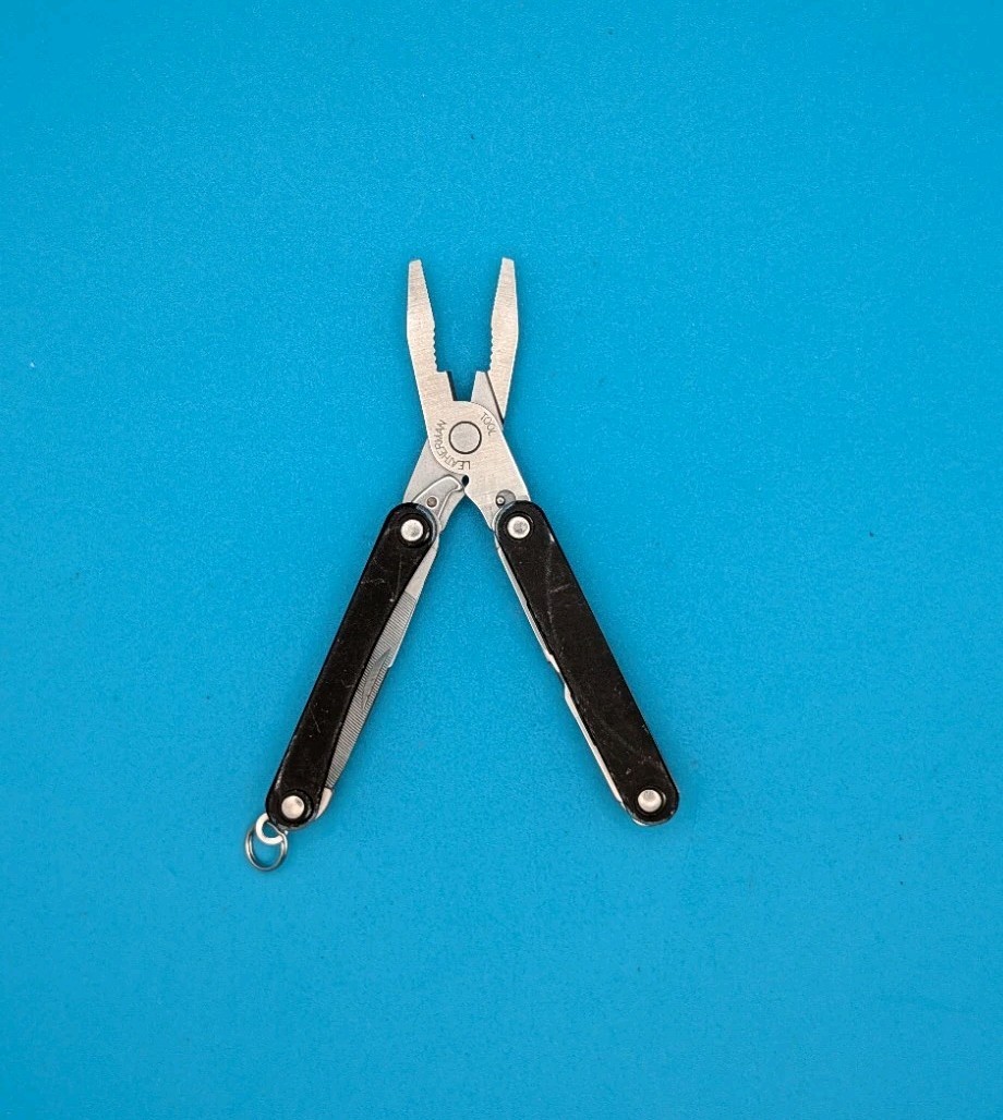 Leatherman SQUIRT PS4 Multi-Tool With Pliers Scissors Knife BLACK!