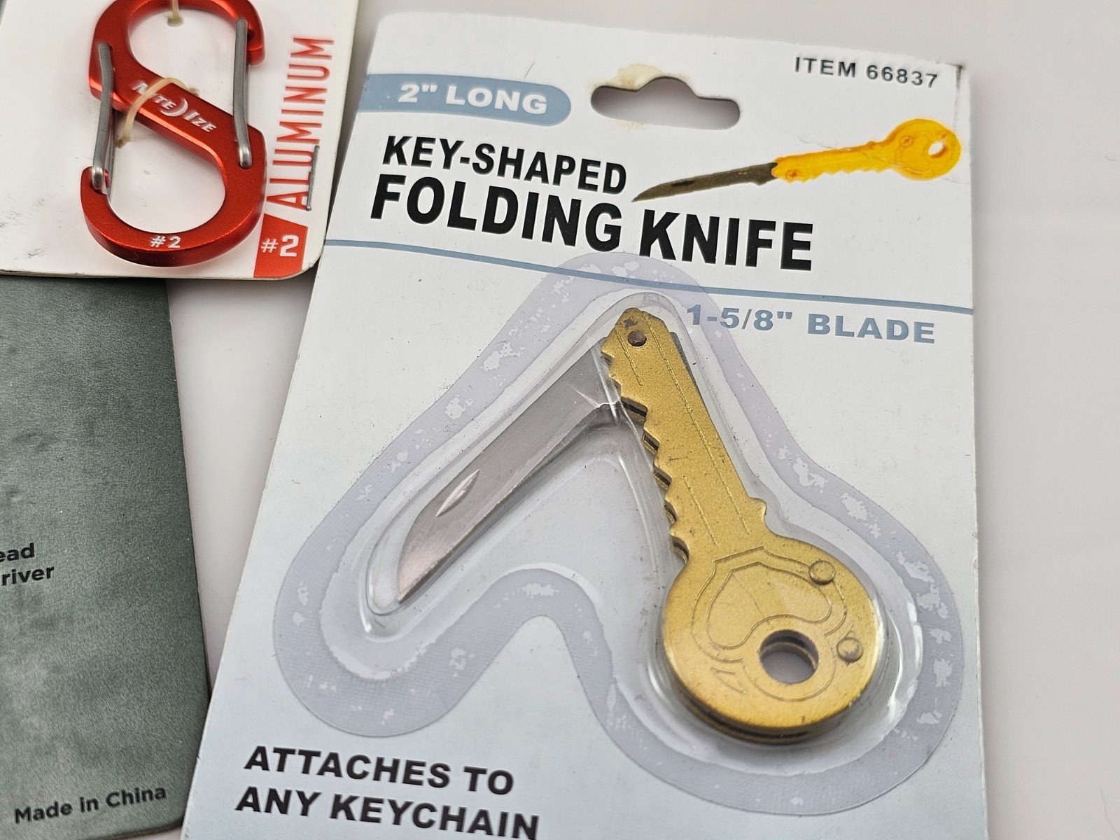4-in-1 Keychain Tool & Nite Ize S-Biner #4 Aluminum, & Key Folding Knife 66837