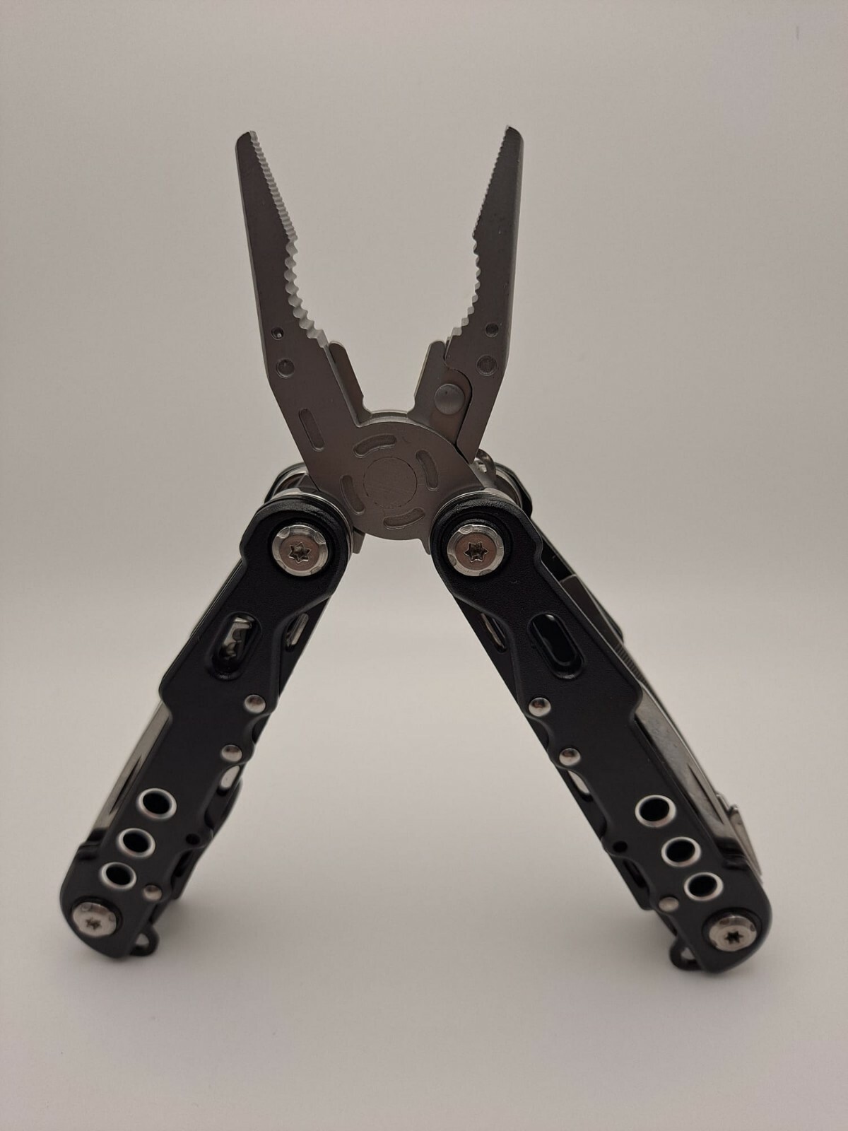 YESHAN 15 in 1 Multitool Pliers with Premium Replaceable Wire CuttersSafety L…