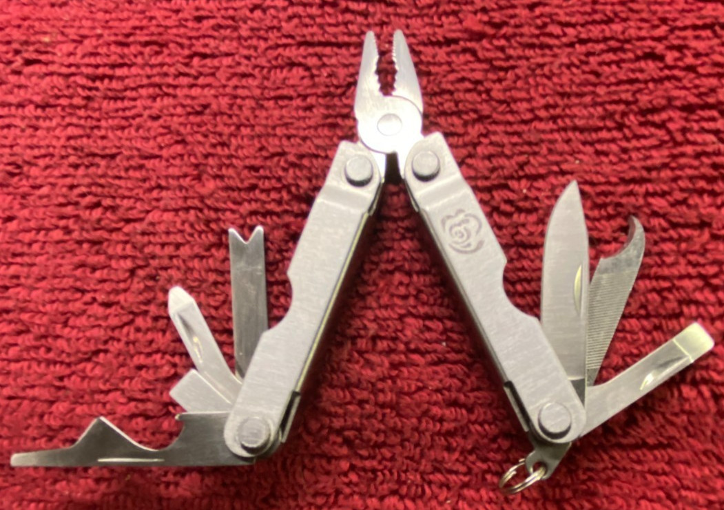 Vintage Mini Multi-Tool Pliers Pocket Knife Keychain Tool 8 in 1 B25