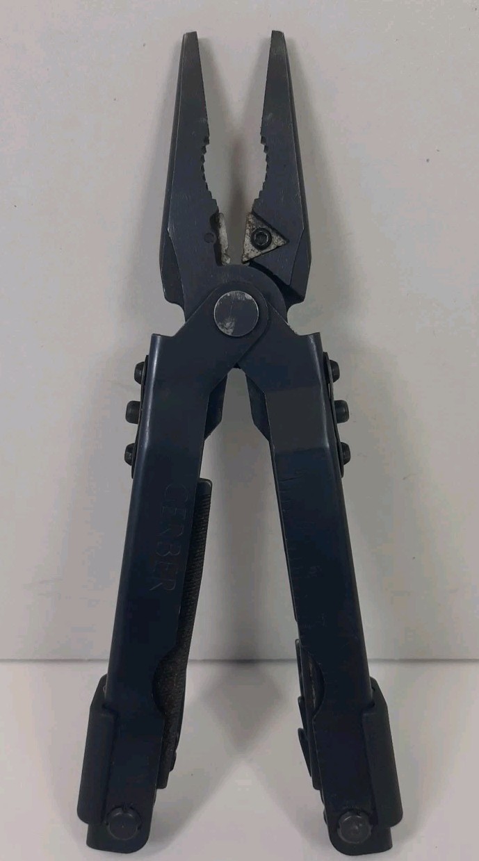 Gerber MP600 Multi-Plier Multi-Tool Needle Nose – Black