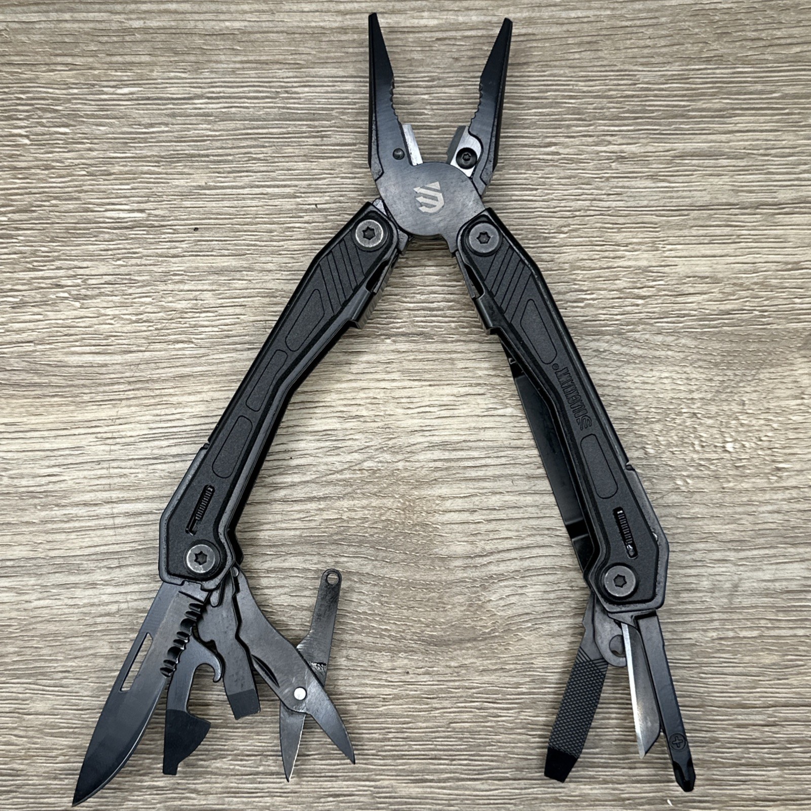 Blackhawk! Everyday Carry EDC Multi-Tool
