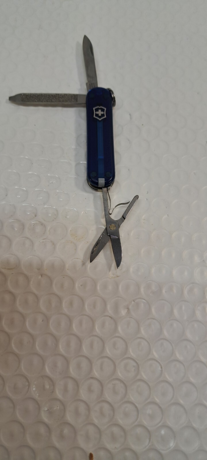 VICTORINOX CLASSIC SD 58MM SWISS ARMY KNIFE POCKET KEYCHAIN TRANSLUCENT blue 3