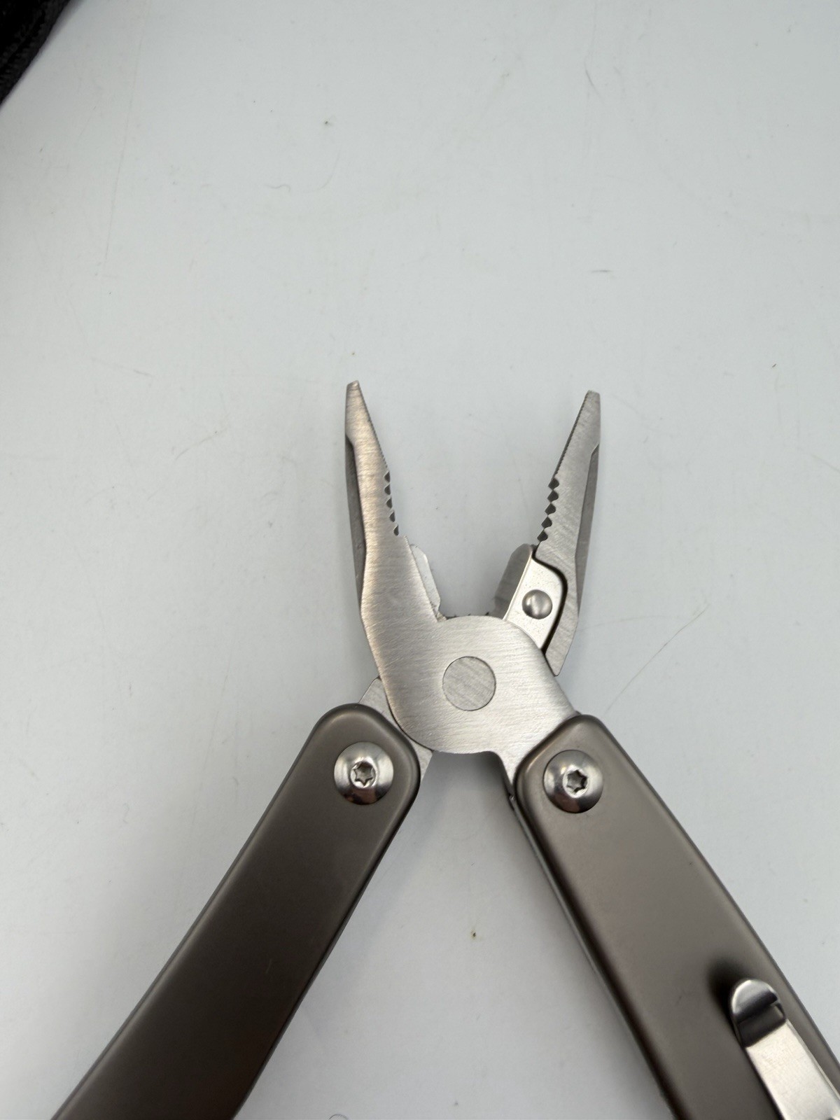 Cabelas Multi Tool Leathernan Excellent Condition Free Shipping