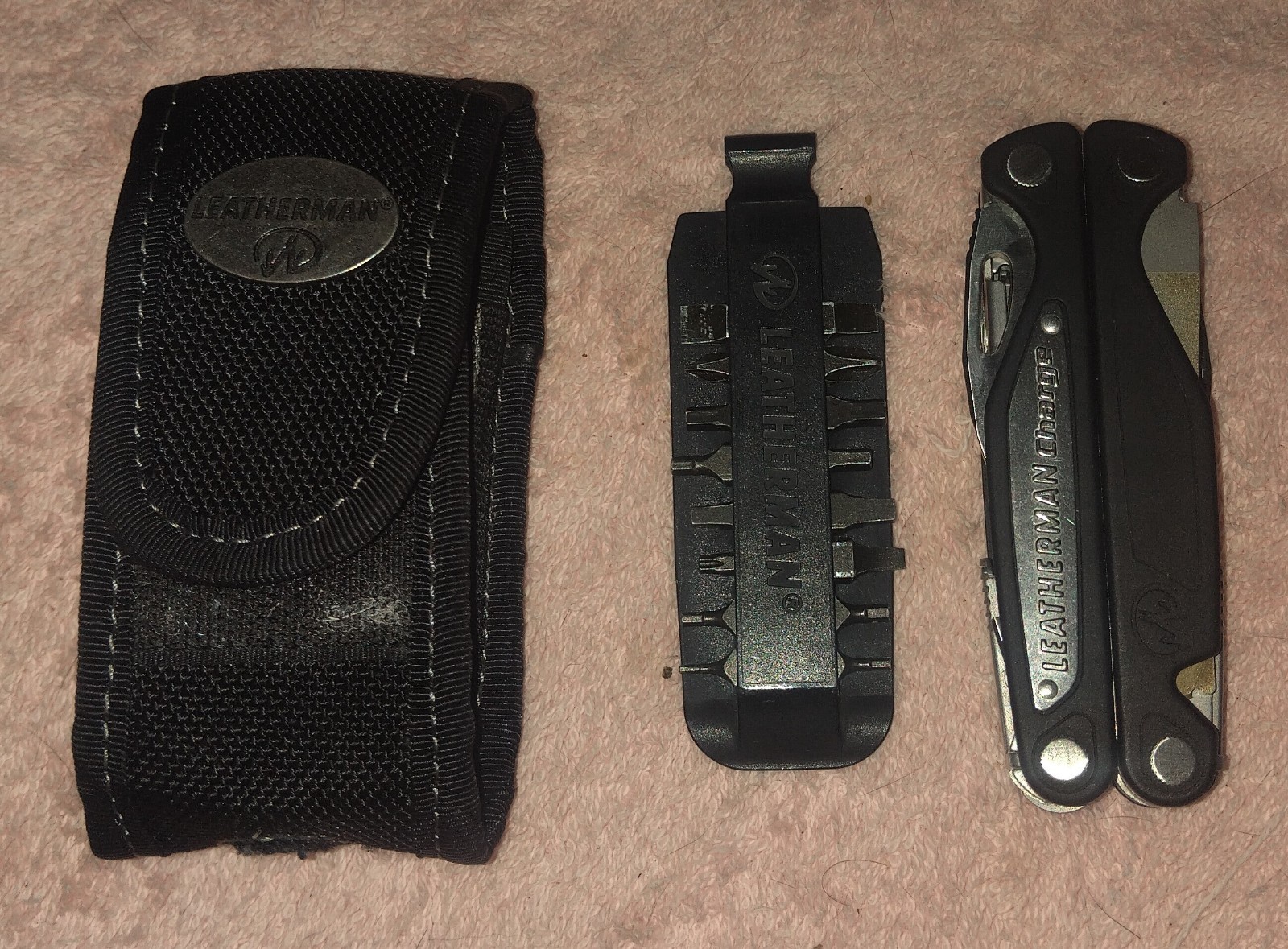 Discontinued Original Design Leatherman Charge Multi Tool! ! With Sheath!