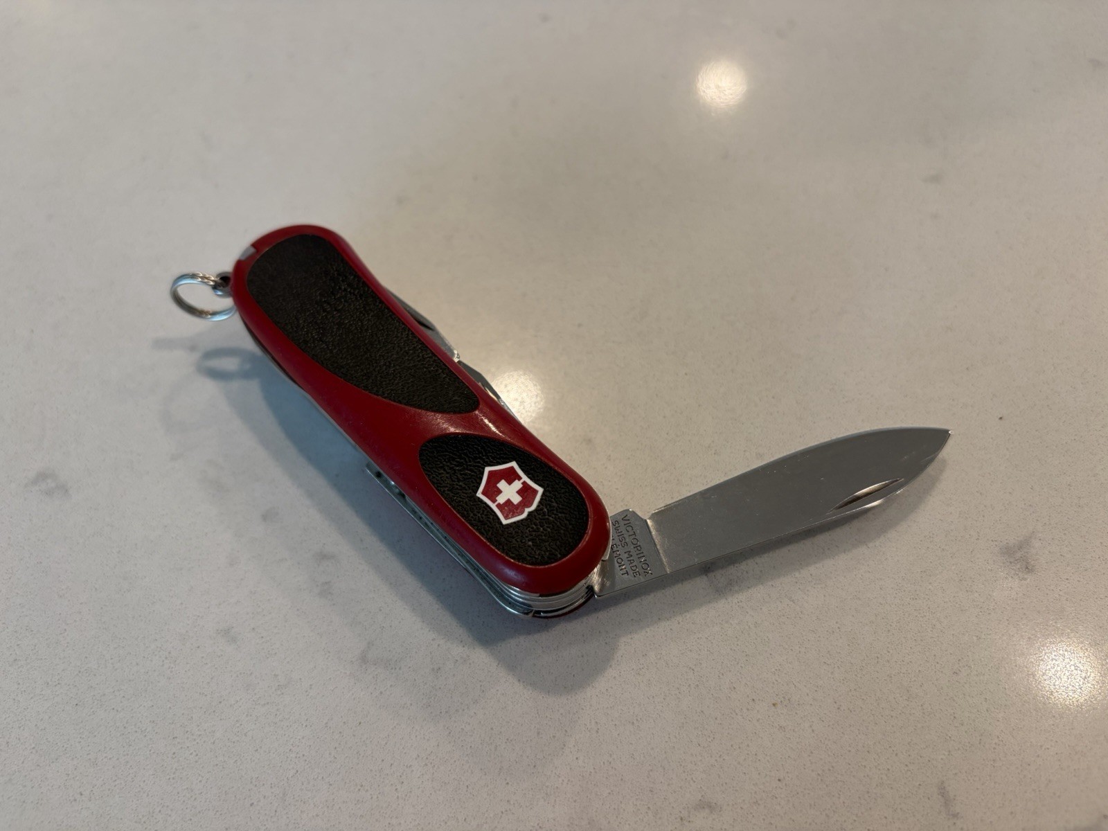 Victorinox Swiss Army Knife, EvoGrip 18 Red/Black, 2.4913.CUS2 or 2.4913.C NIB
