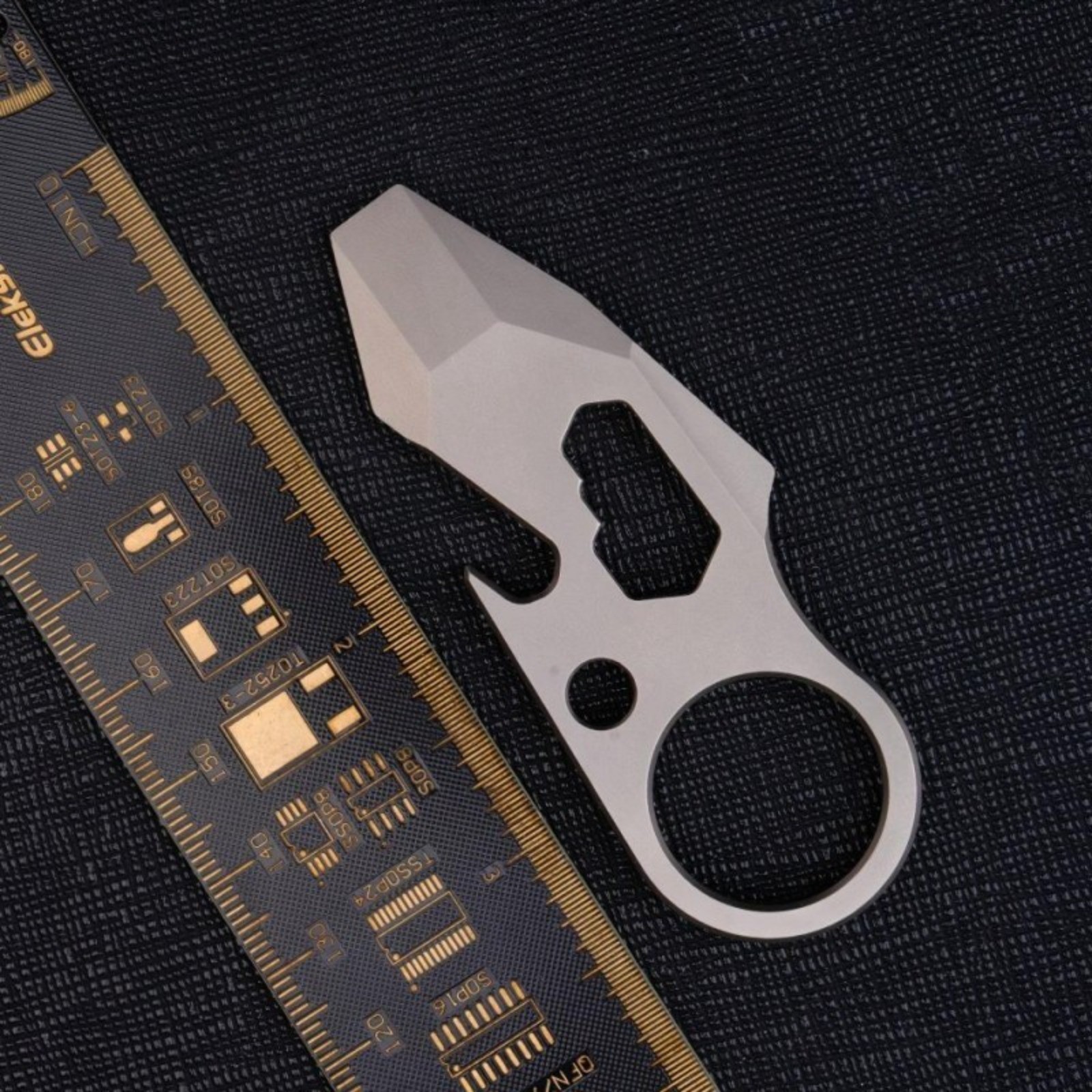 Titanium Pry Bar Crowbar Bottle Opener EDC Outdoor Pocket Multi Tools Keychain