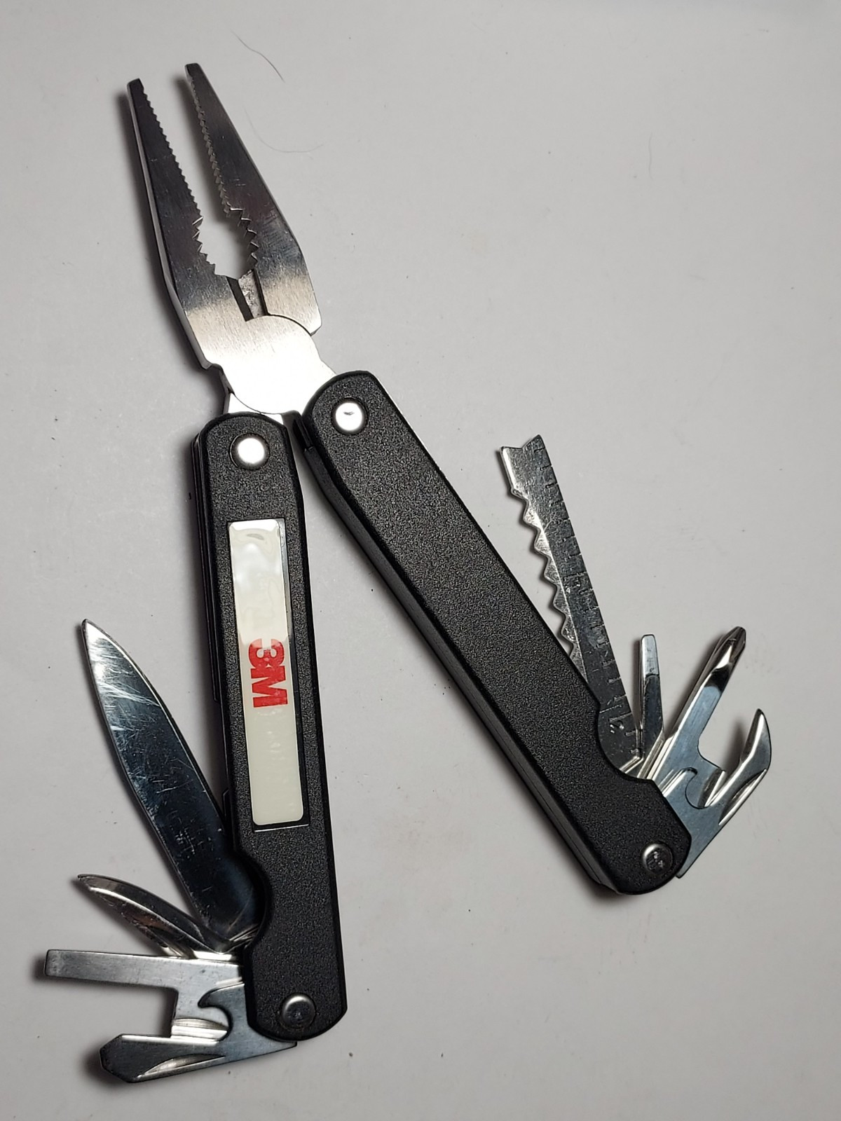 Barlow Multi Tool advertising 3M + Nylon Pouch – Pliers, Blade