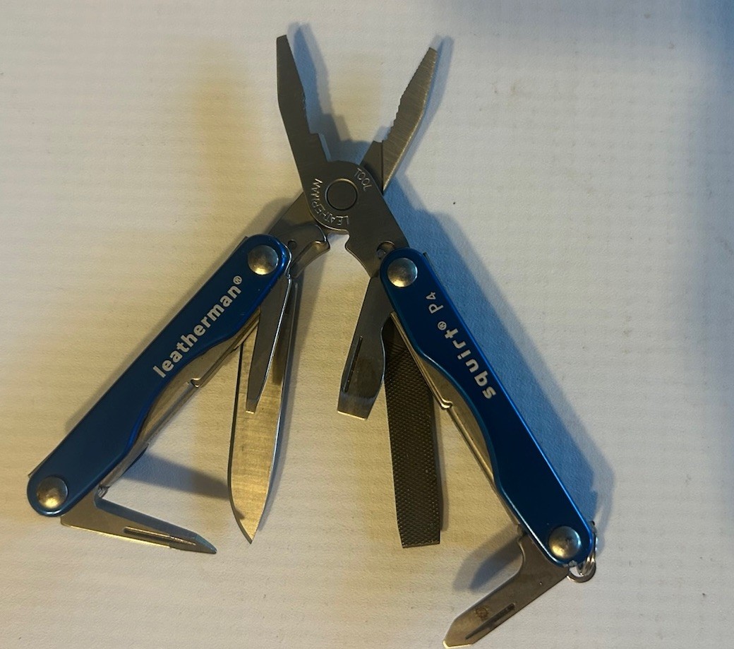 Leatherman Squirt P4 Multi-Tool Key Ring Retired Blue