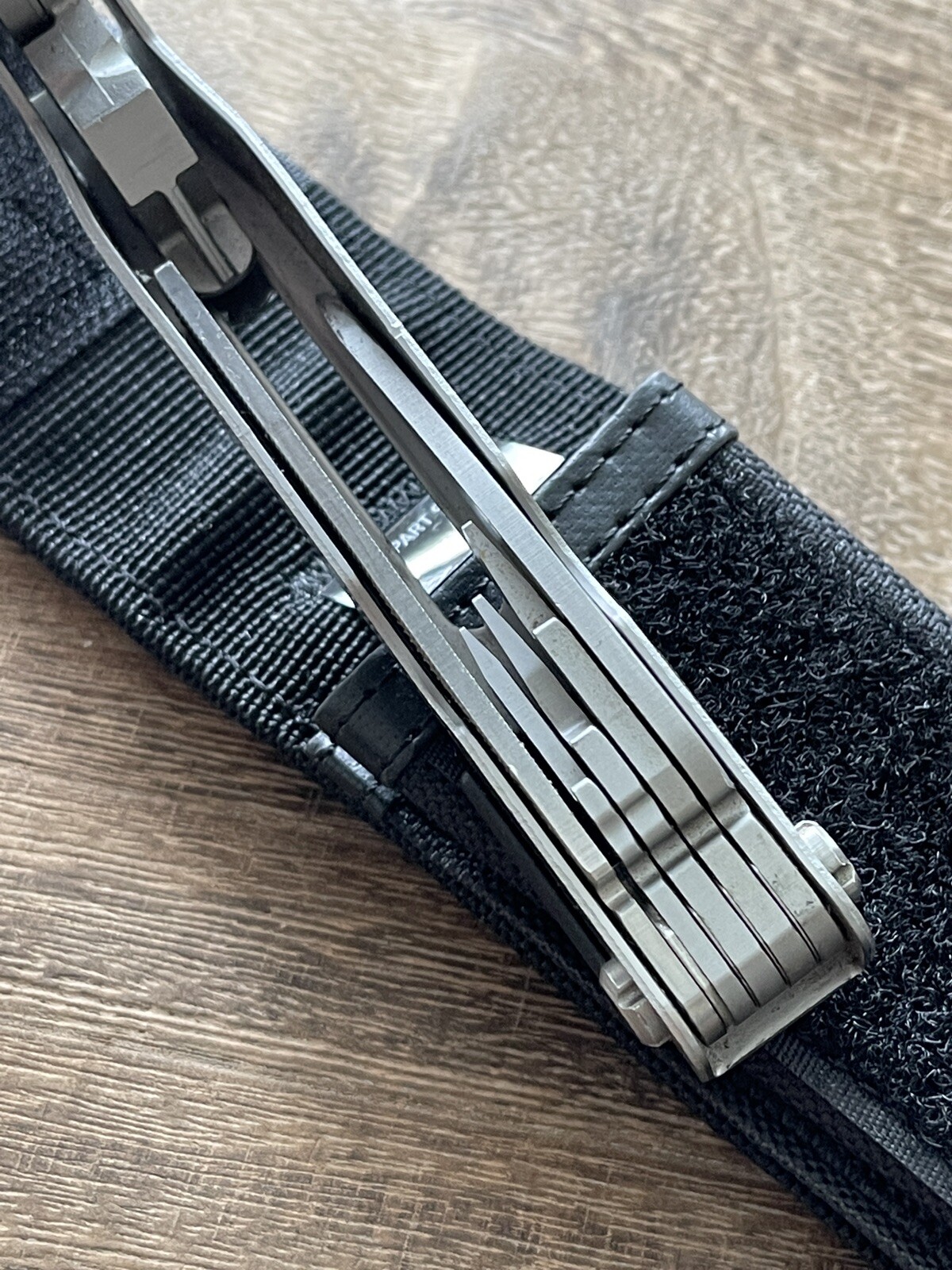 Gerber MP600 Blunt nose Multi-Plier with Molle sheath. Regular grey stainless