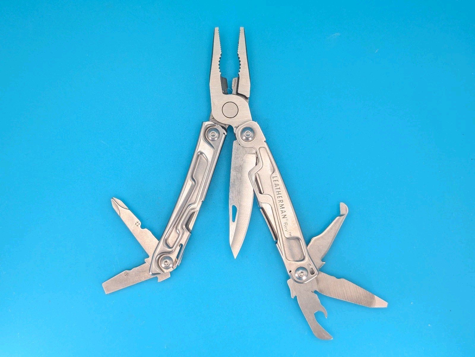 Leatherman Rev 3.8″ Multi-Tool, Stainless!