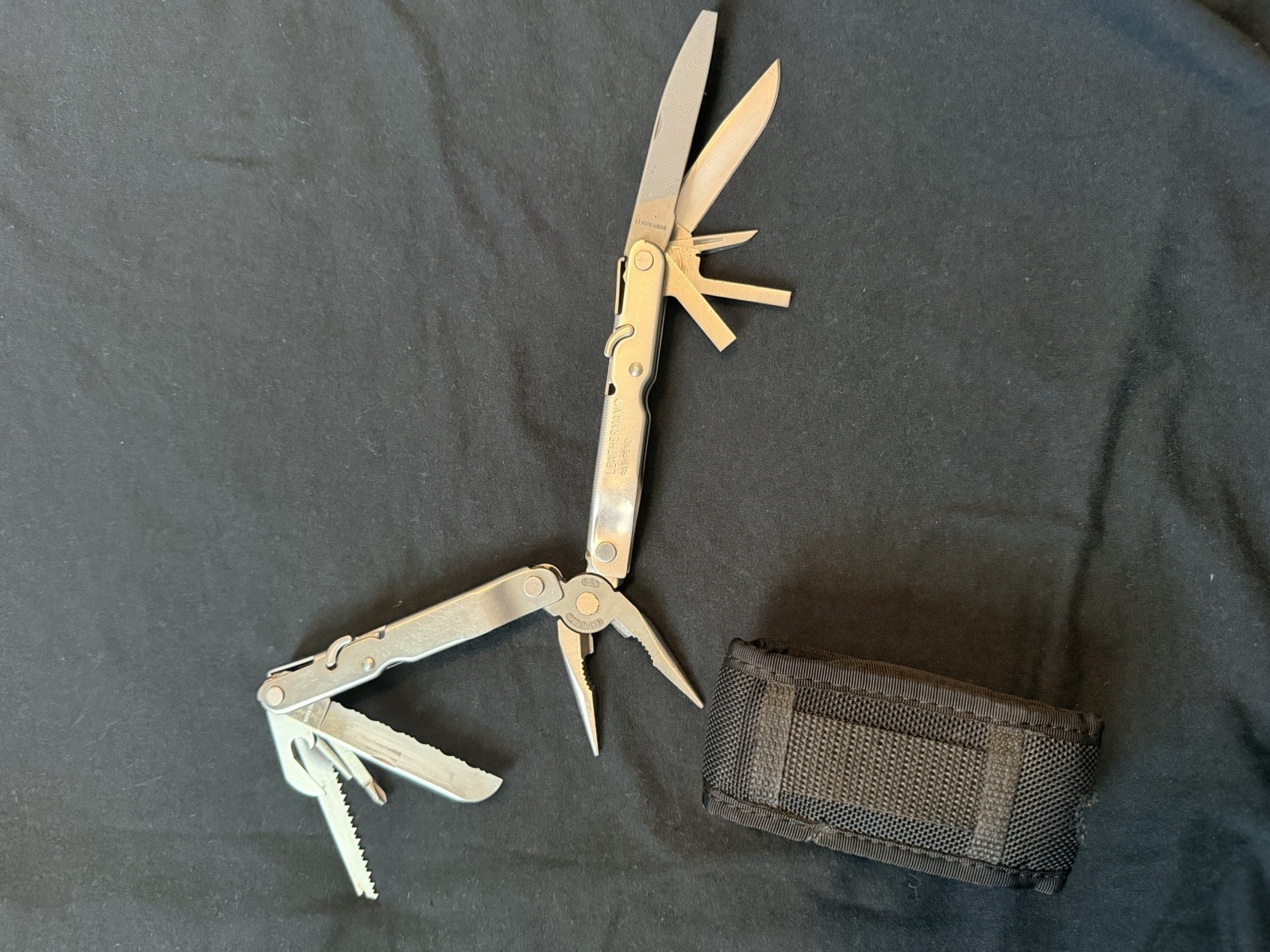 Leatherman Super Tool 200 Multi-Tool Knife w/ Sheath – Pat Pend