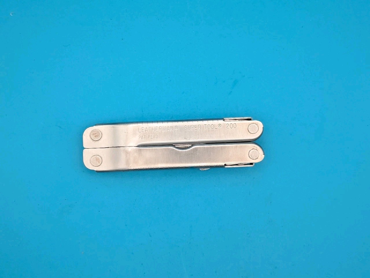 Vintage LEATHERMAN Super TOOL 200 Multi Tool! 08/02 Date Stamp!