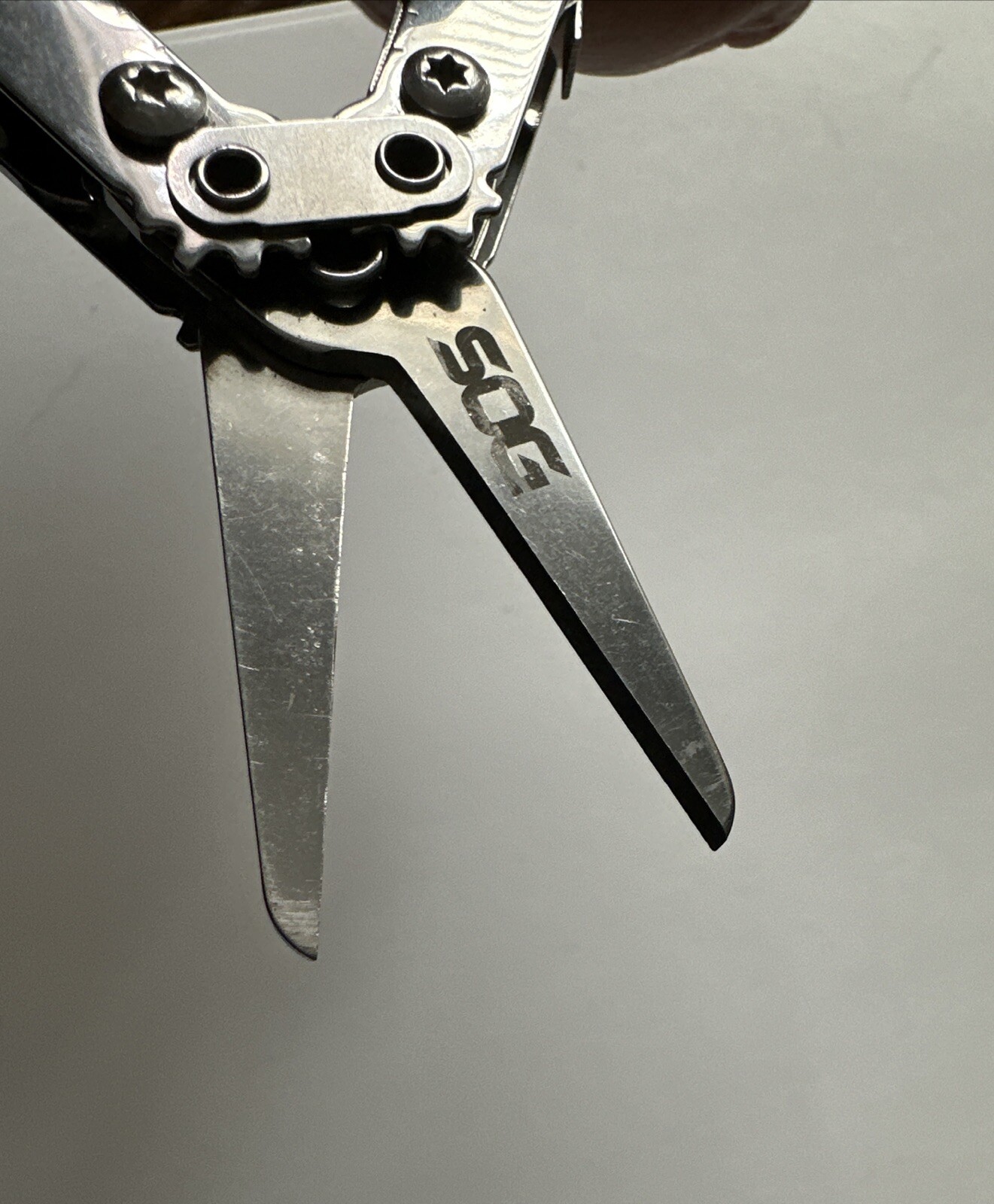 SOG Crosscut Multi Tool Scissors Knife File Tweezer Excellent Used Condition