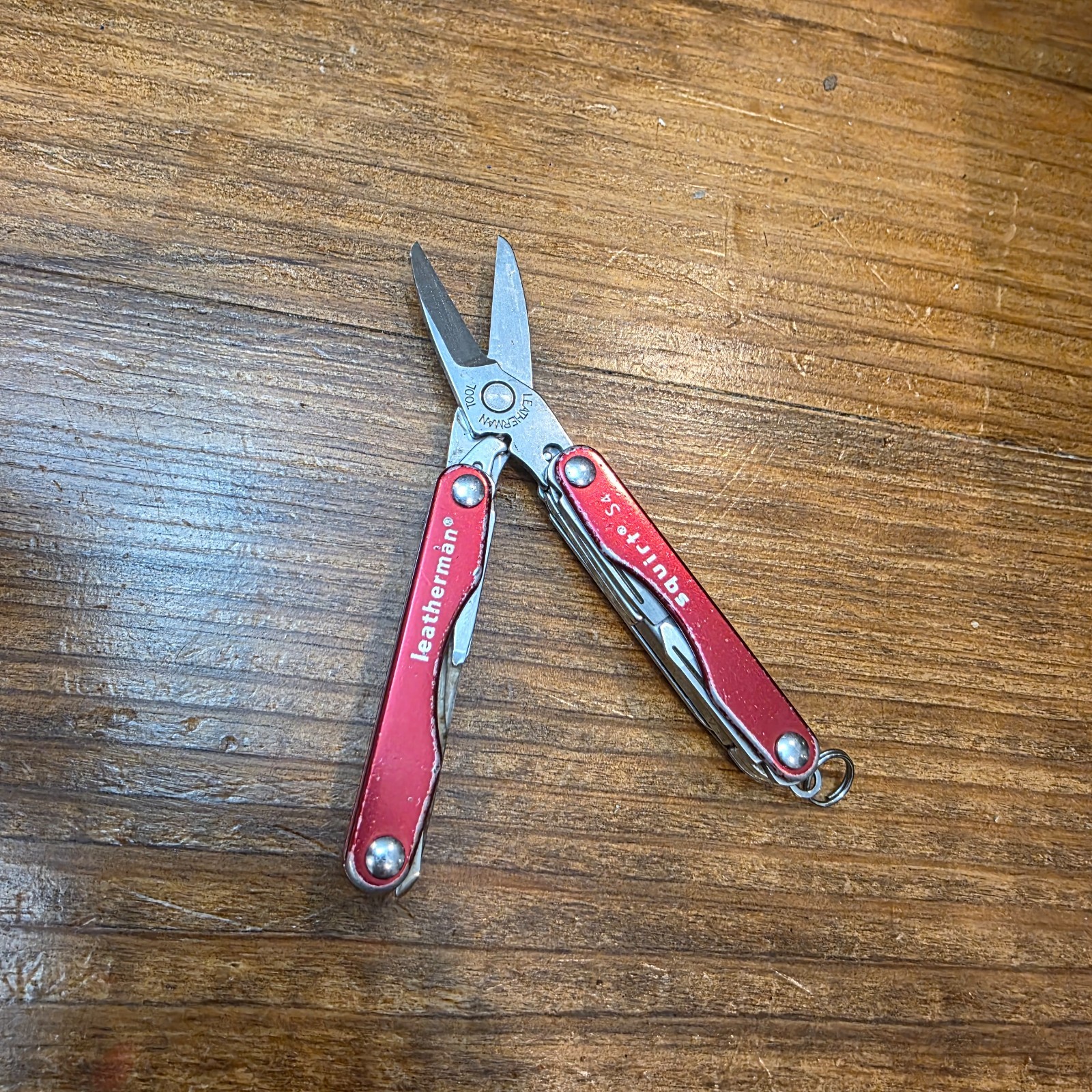 Leatherman SQUIRT S4 Red Multi-Tool (Retired) – LL