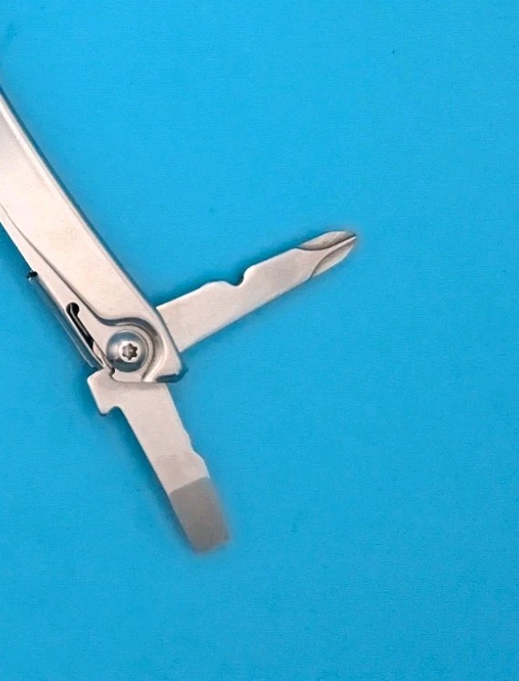 Leatherman Bolster 13 Tool Stainless Steel Multi-Tool!