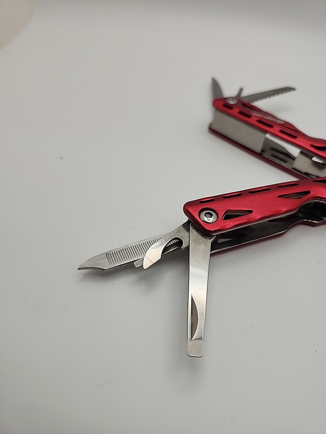 Snap-On Tools Red Multi-Tool Folding Pocket Knife w/ Pliers – Compact Tool