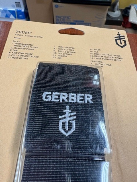 Gerber Truss Multi-Tool 17 Tools Sheath Screwdriver Saw Glass Breaker Pliers