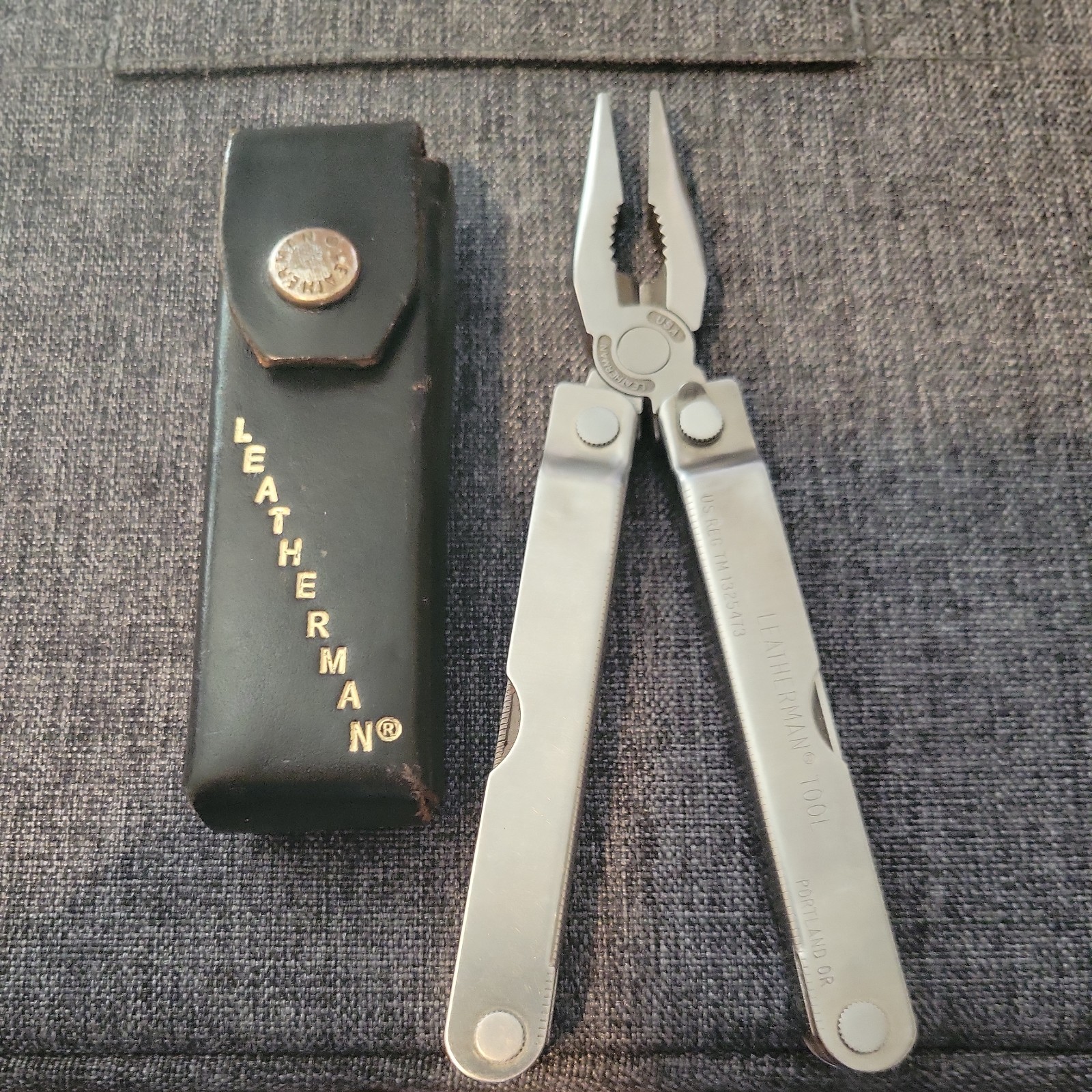 Vintage Original Leatherman Multi-Tool Portland OR TM 1325473 w/ Leather Sheath