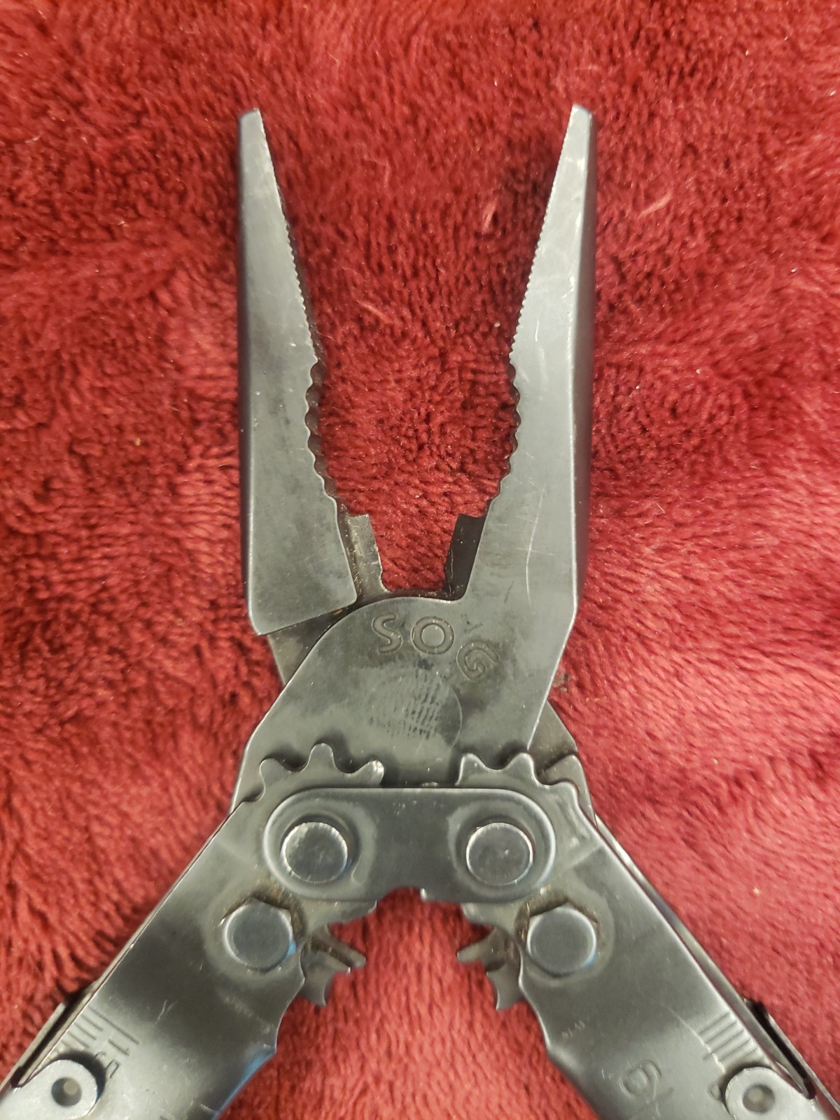 SOG PowerLock Multi tool Stainless