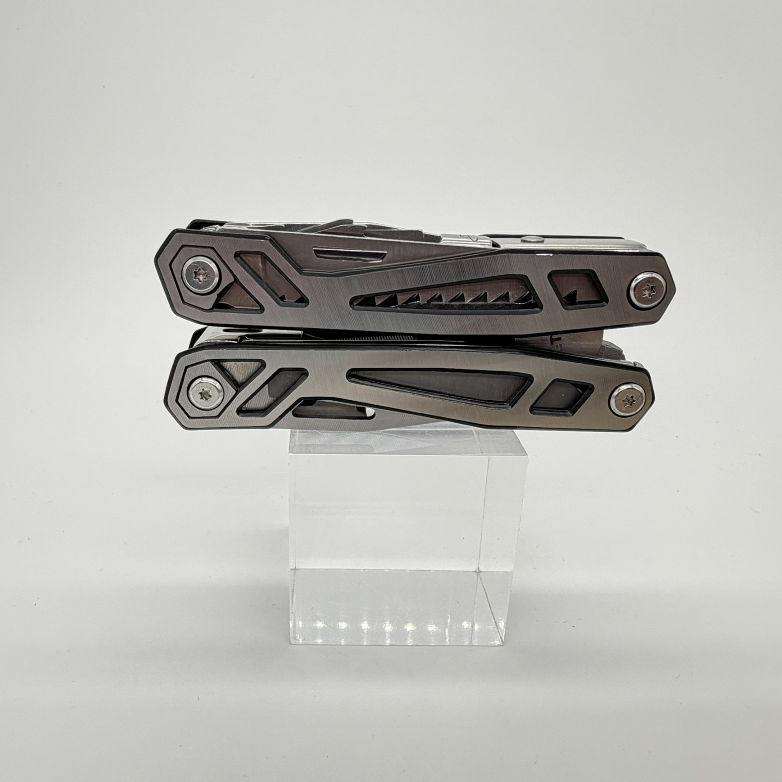 Wetols 21-in-1 Multi-Tool Heavy Duty Stainless Steel Pliers EDC – Tool Only