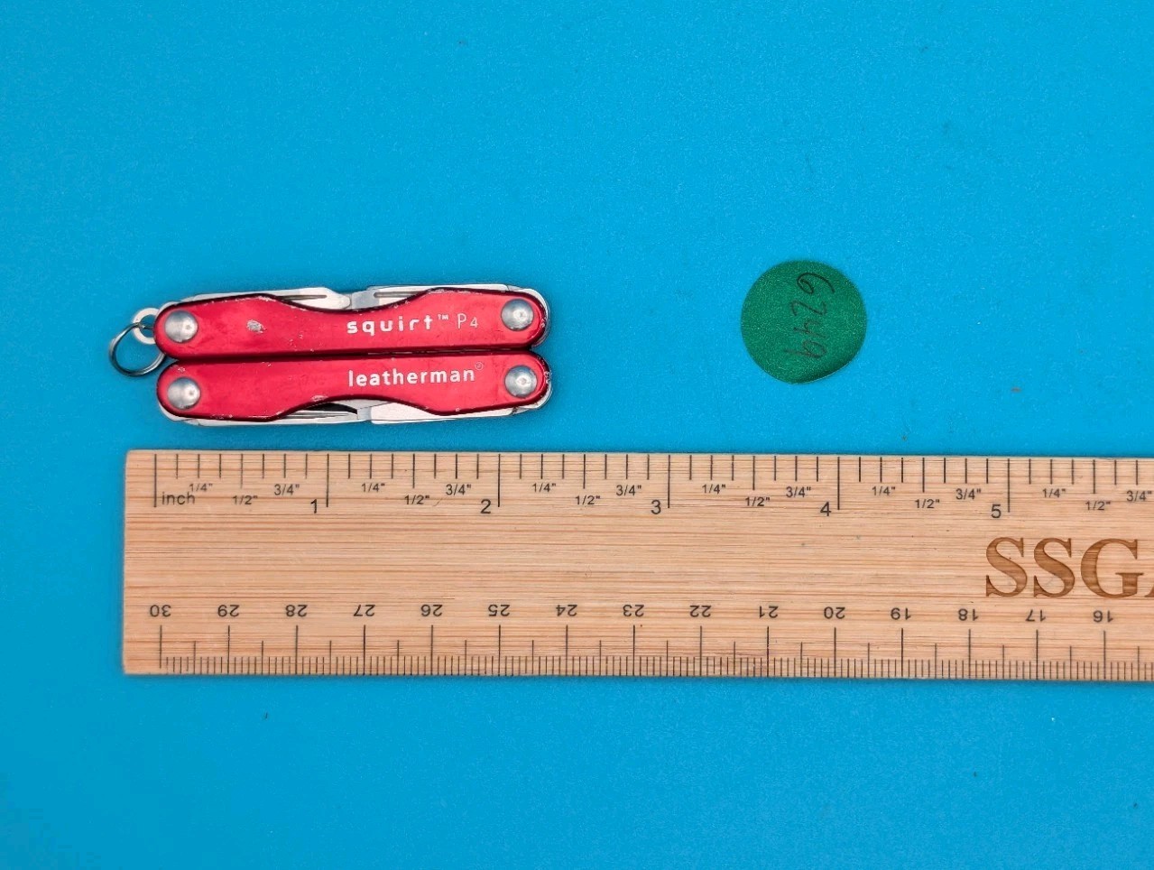 Leatherman Squirt P4 Multi-Tool, Key Ring, Retired, RED!