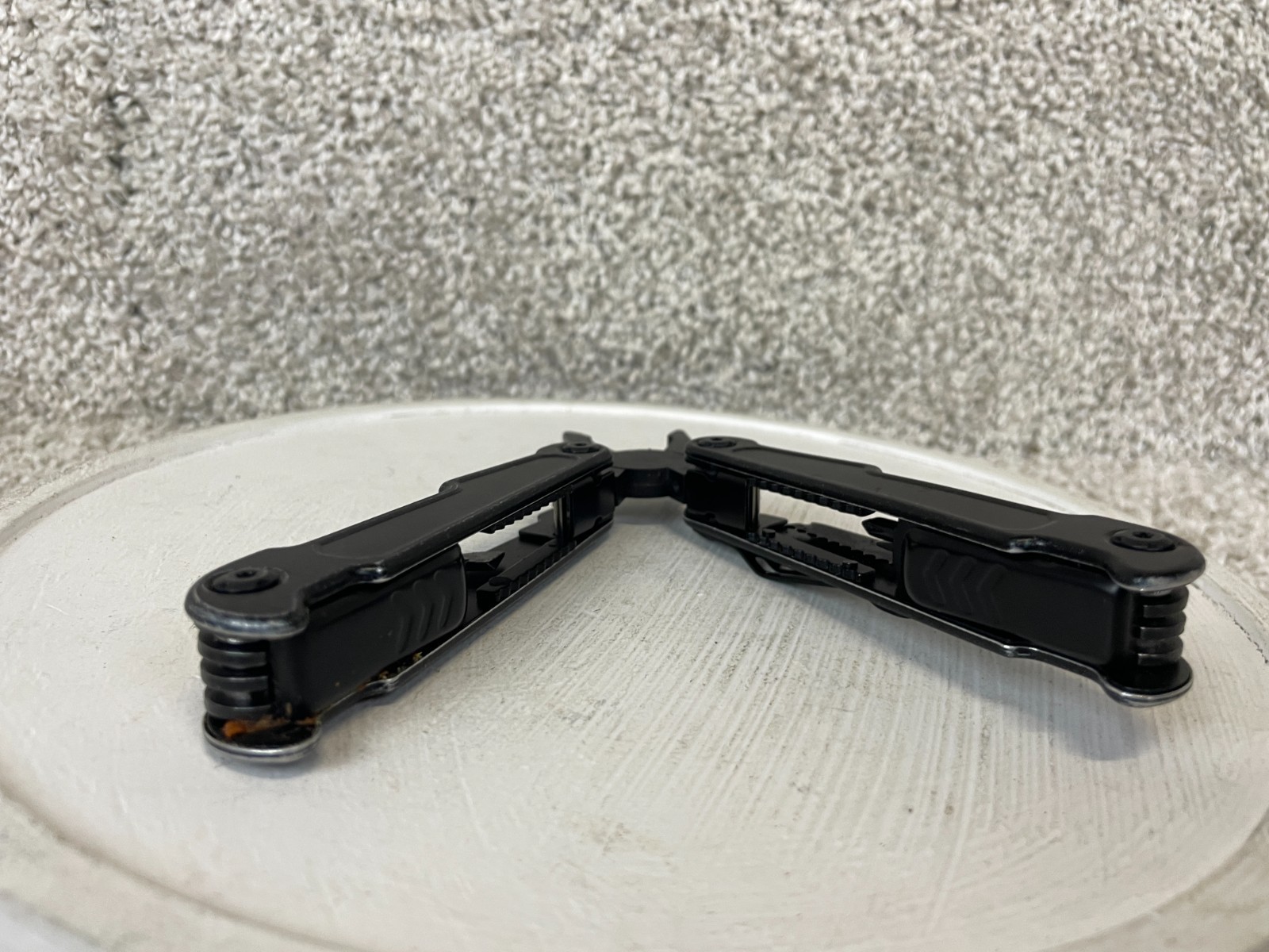 Hyper Tough Multitool Heavy Duty Stainless Steel Non Slip Grip Black